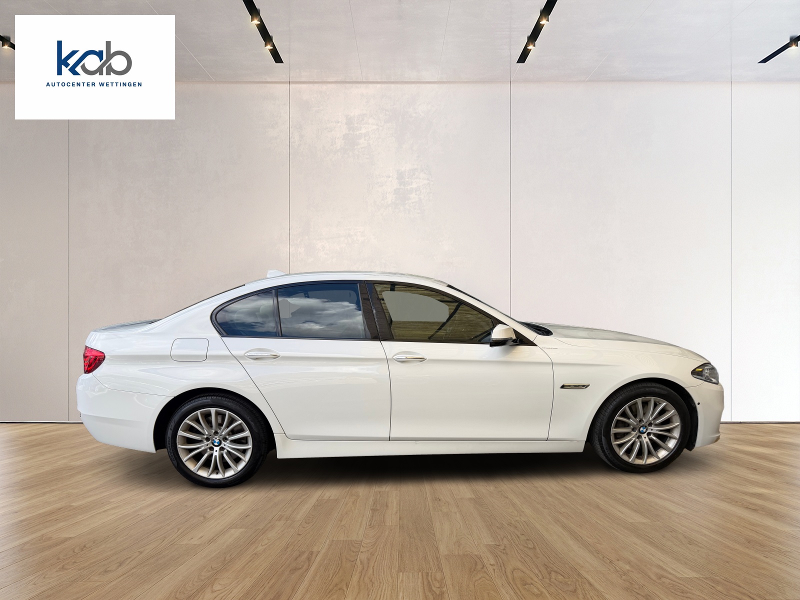 BMW 530d xDrive Luxury Line Steptronic-image-7
