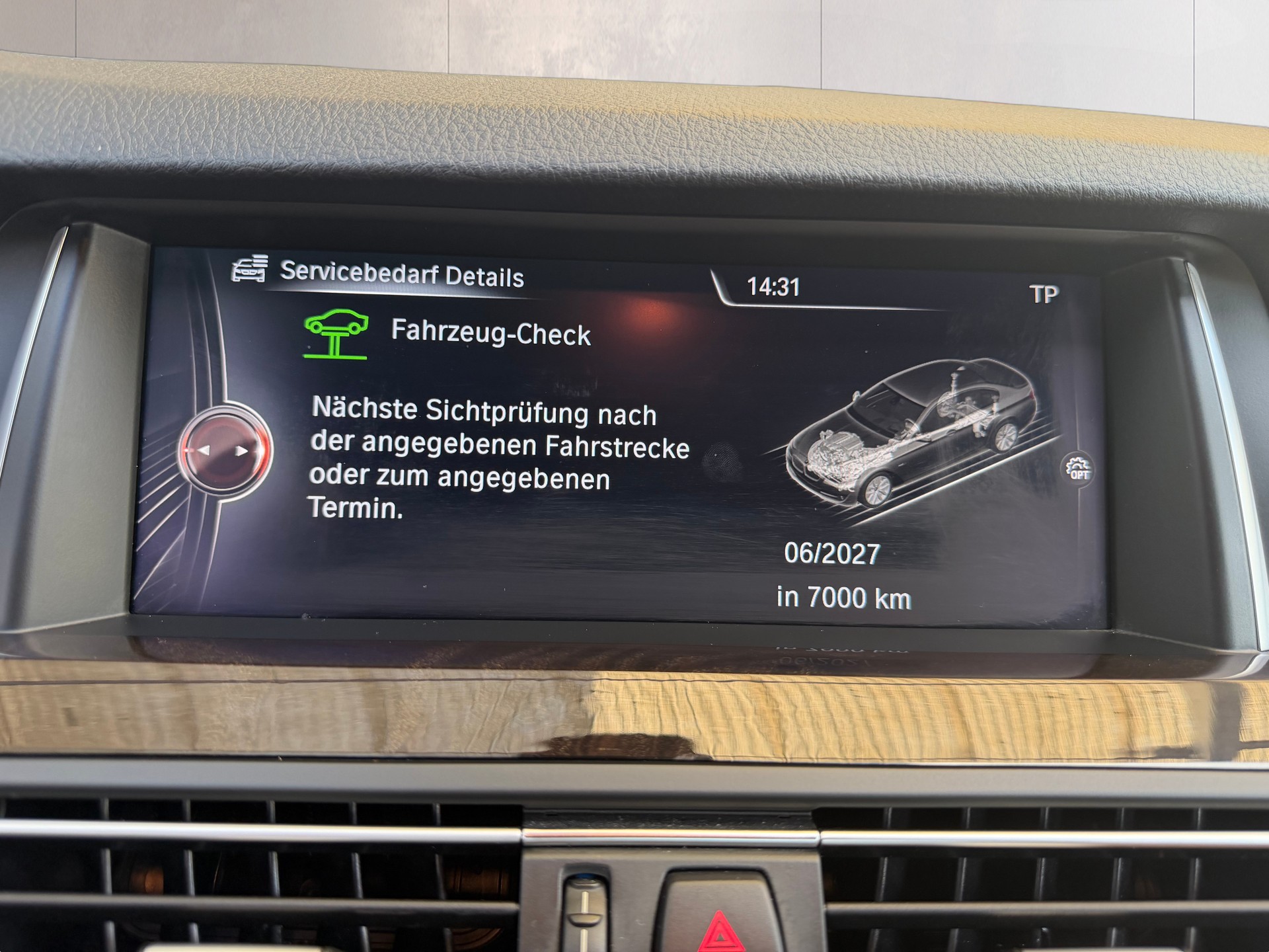 BMW 530d xDrive Luxury Line Steptronic-image-25