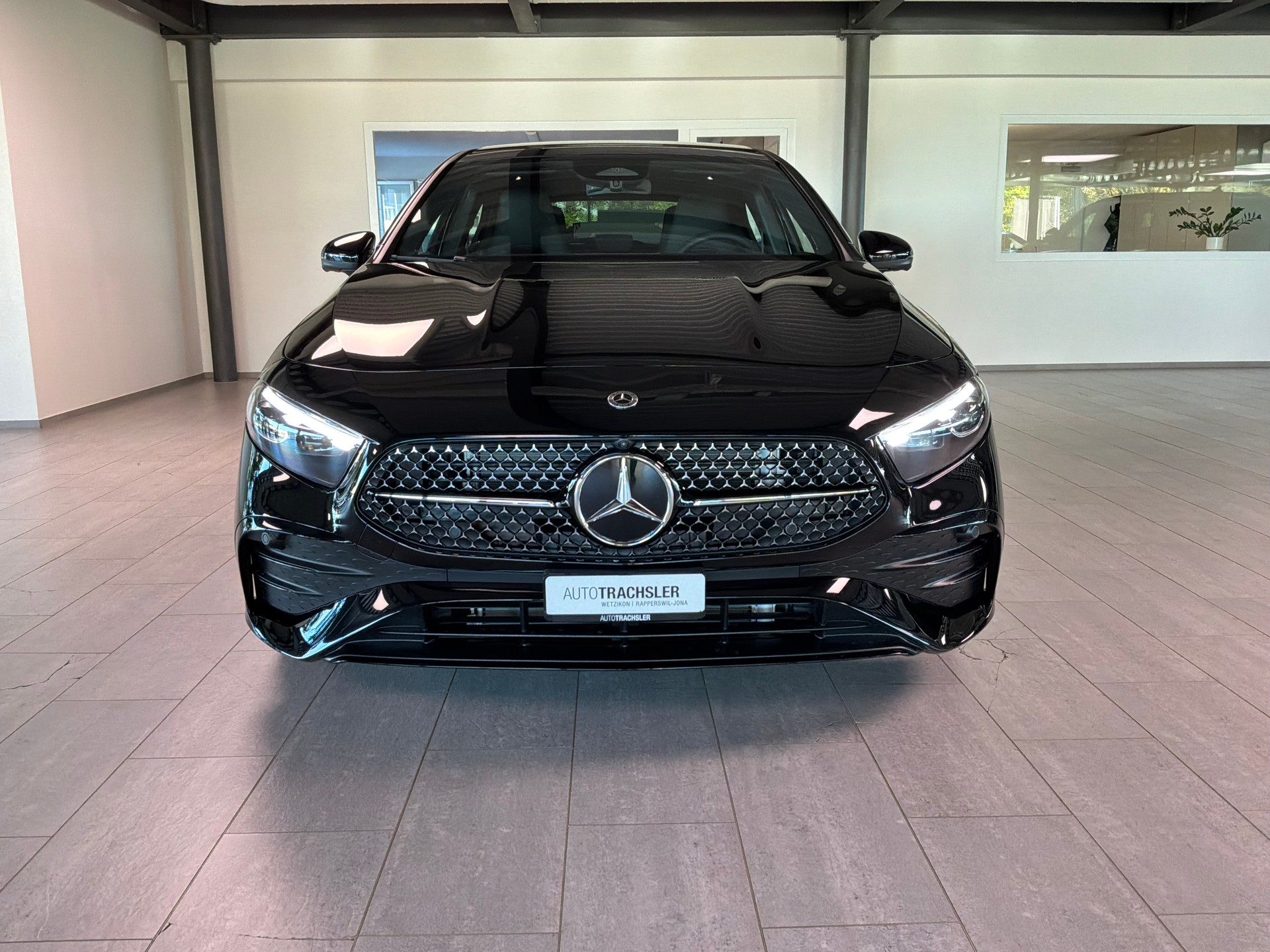 MERCEDES-BENZ A 220 4Matic 8G-DCT-image-1