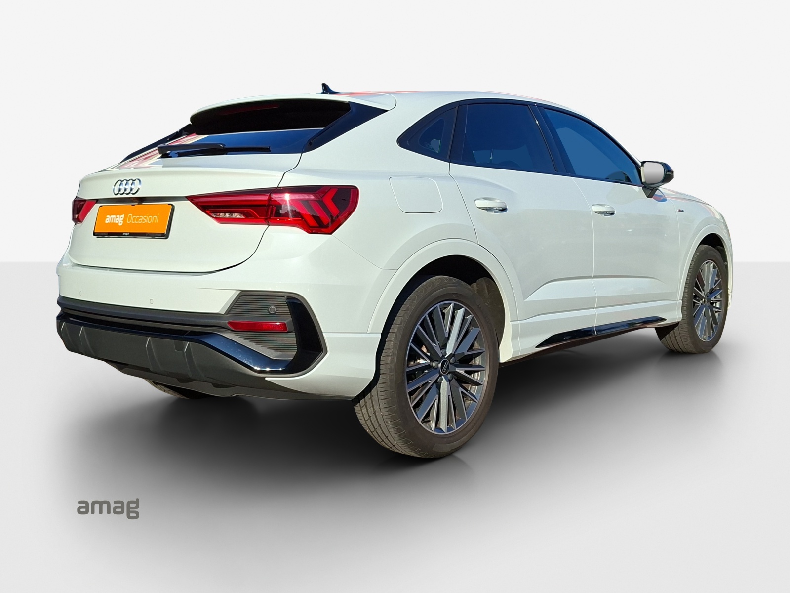 AUDI Q3 Sportback 35 TFSI S line Attraction S-tronic-image-4