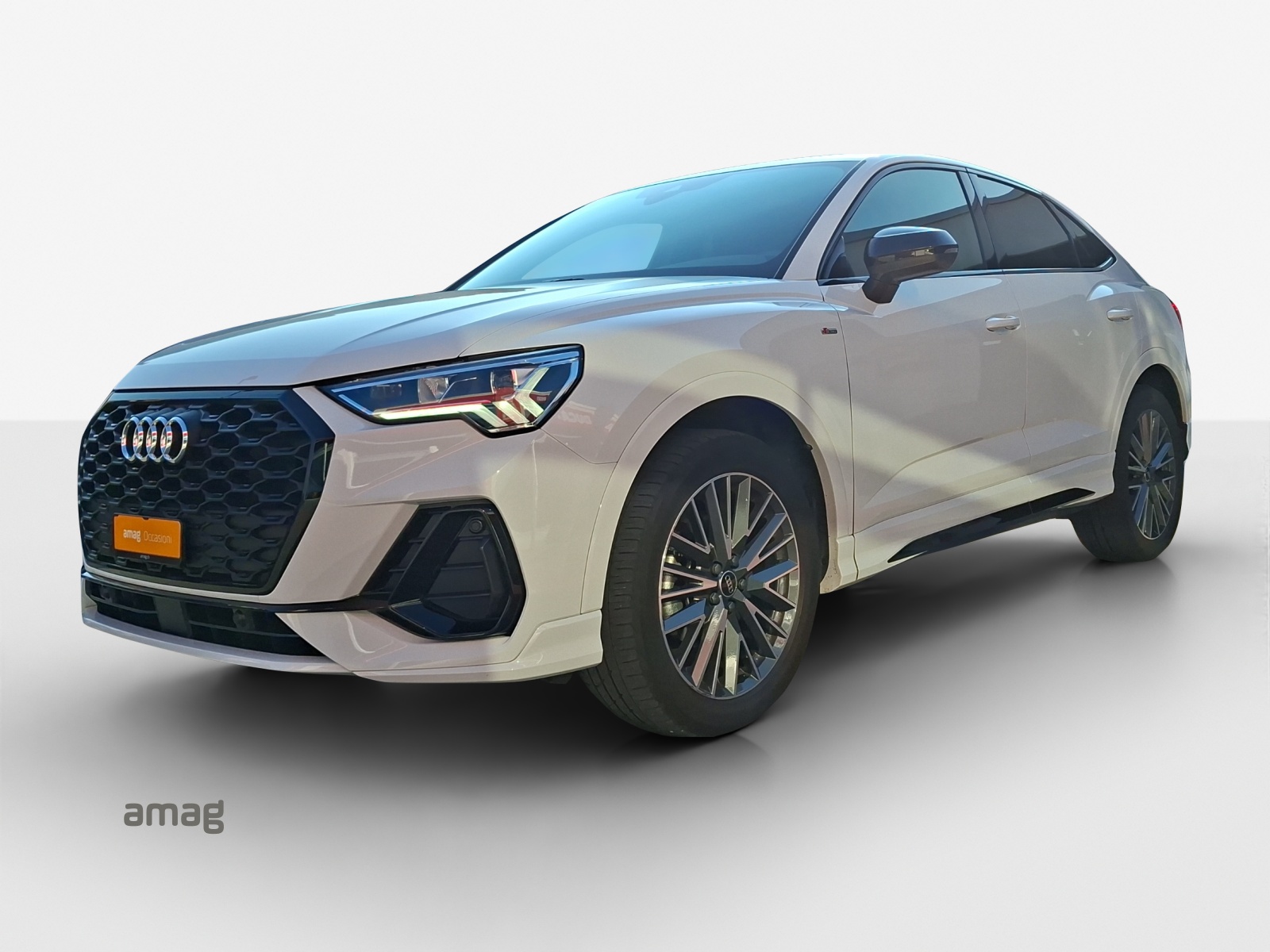 AUDI Q3 Sportback 35 TFSI S line Attraction S-tronic-image-0