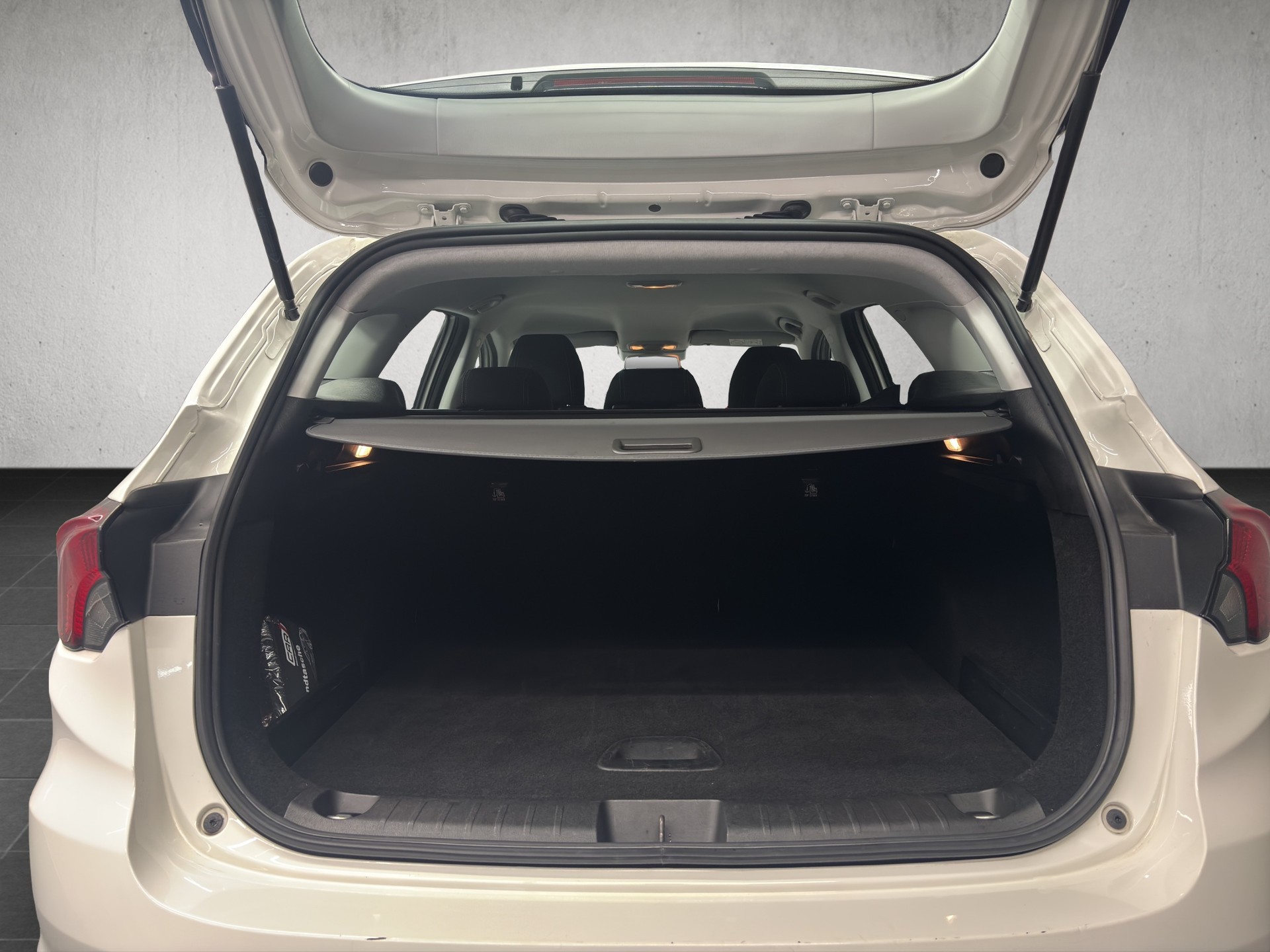 FIAT Tipo 1.0 T3 Station Wagon City Life-image-9