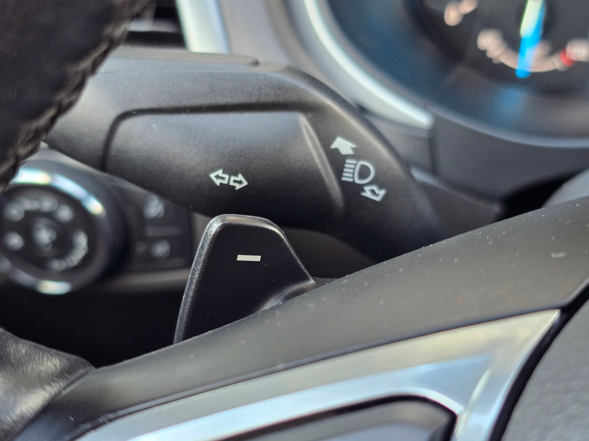 FORD Mondeo 2.0 TDCi Trend PowerShift-image-26