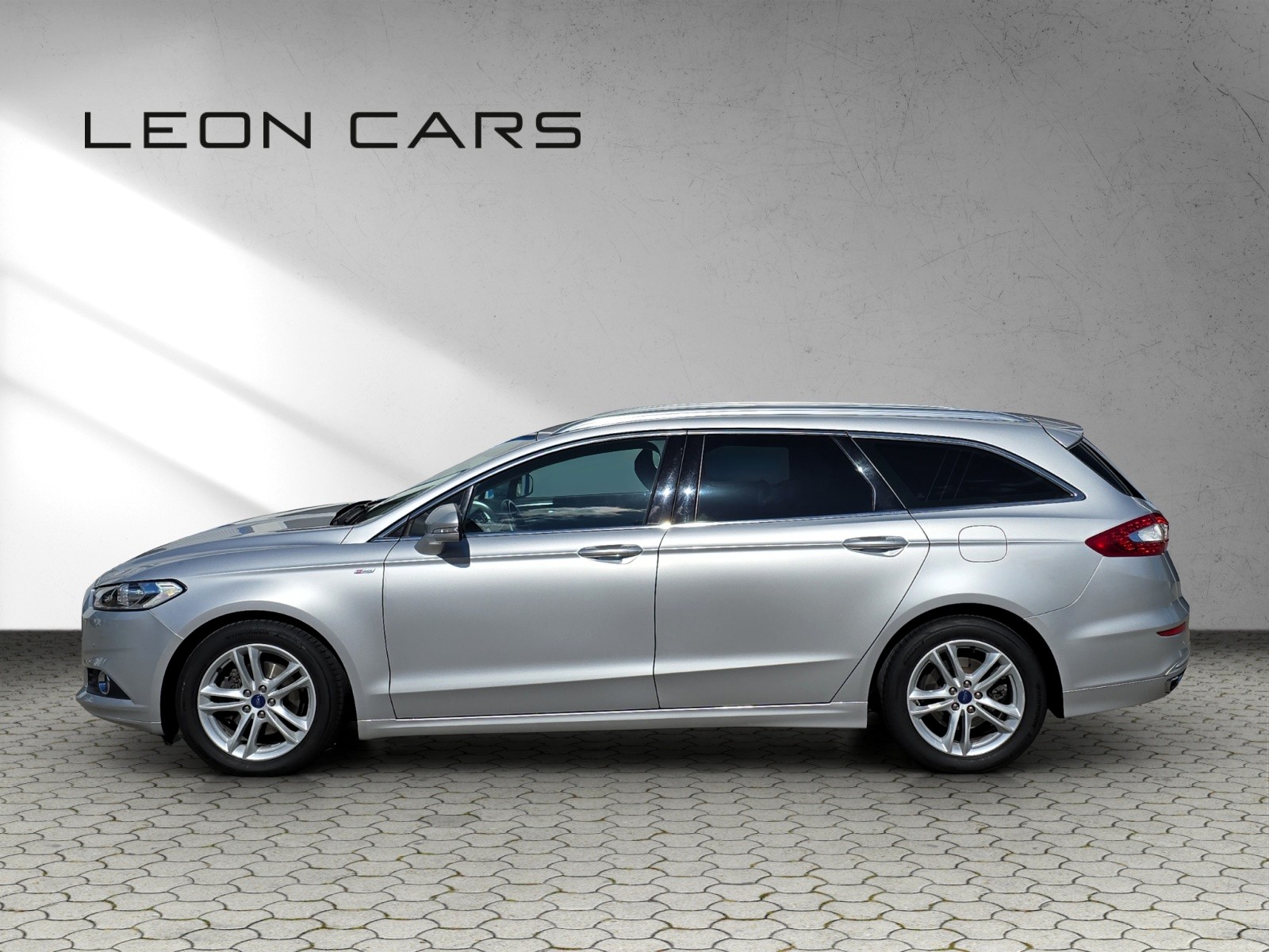 FORD Mondeo 2.0 TDCi Trend PowerShift-image-7