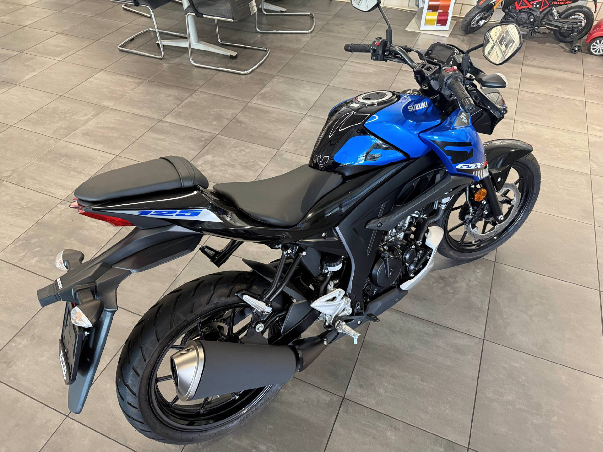 SUZUKI GSX-S 125