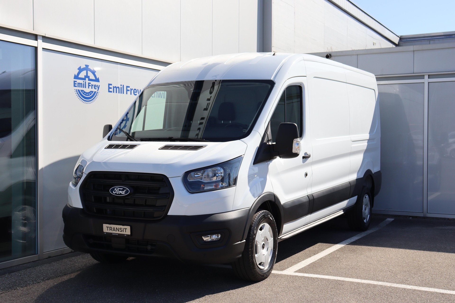 FORD Transit Van 350 L3H2 2.0 EcoBlue 130 Trend-image-1