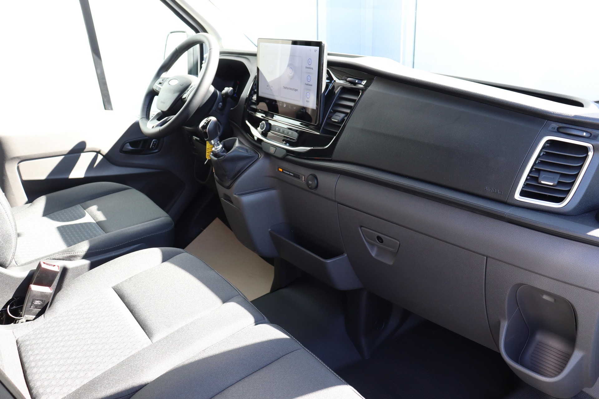 FORD Transit Van 350 L3H2 2.0 EcoBlue 130 Trend-image-9