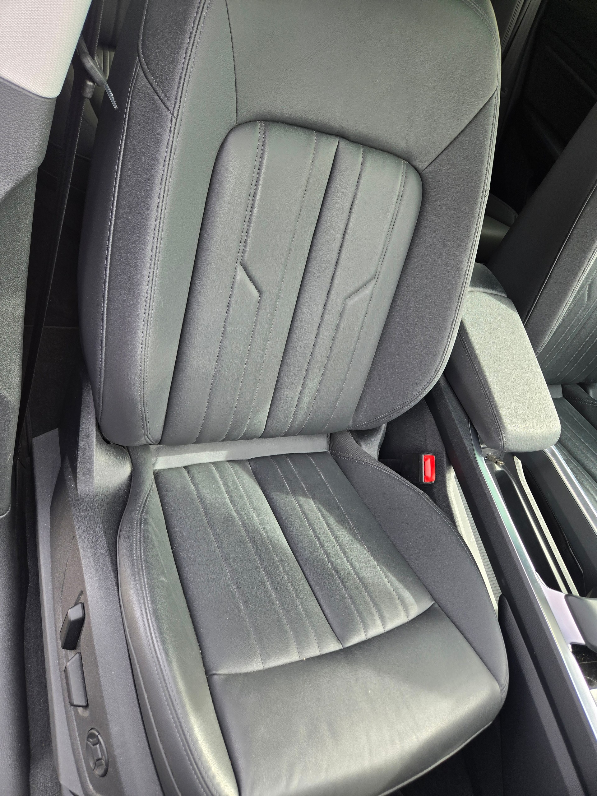 AUDI 55 Advanced quattro-image-5