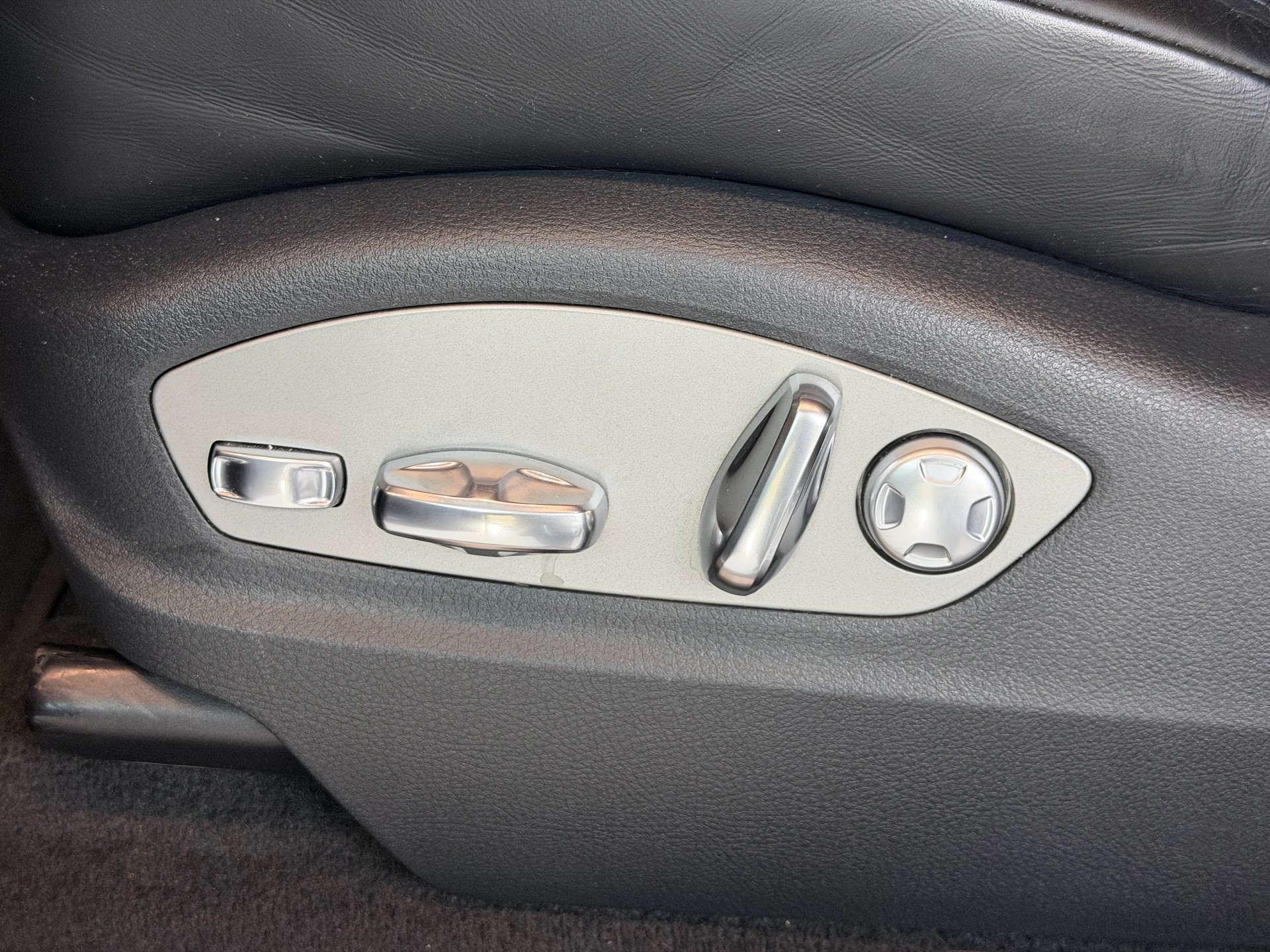 PORSCHE Macan S PDK-image-19