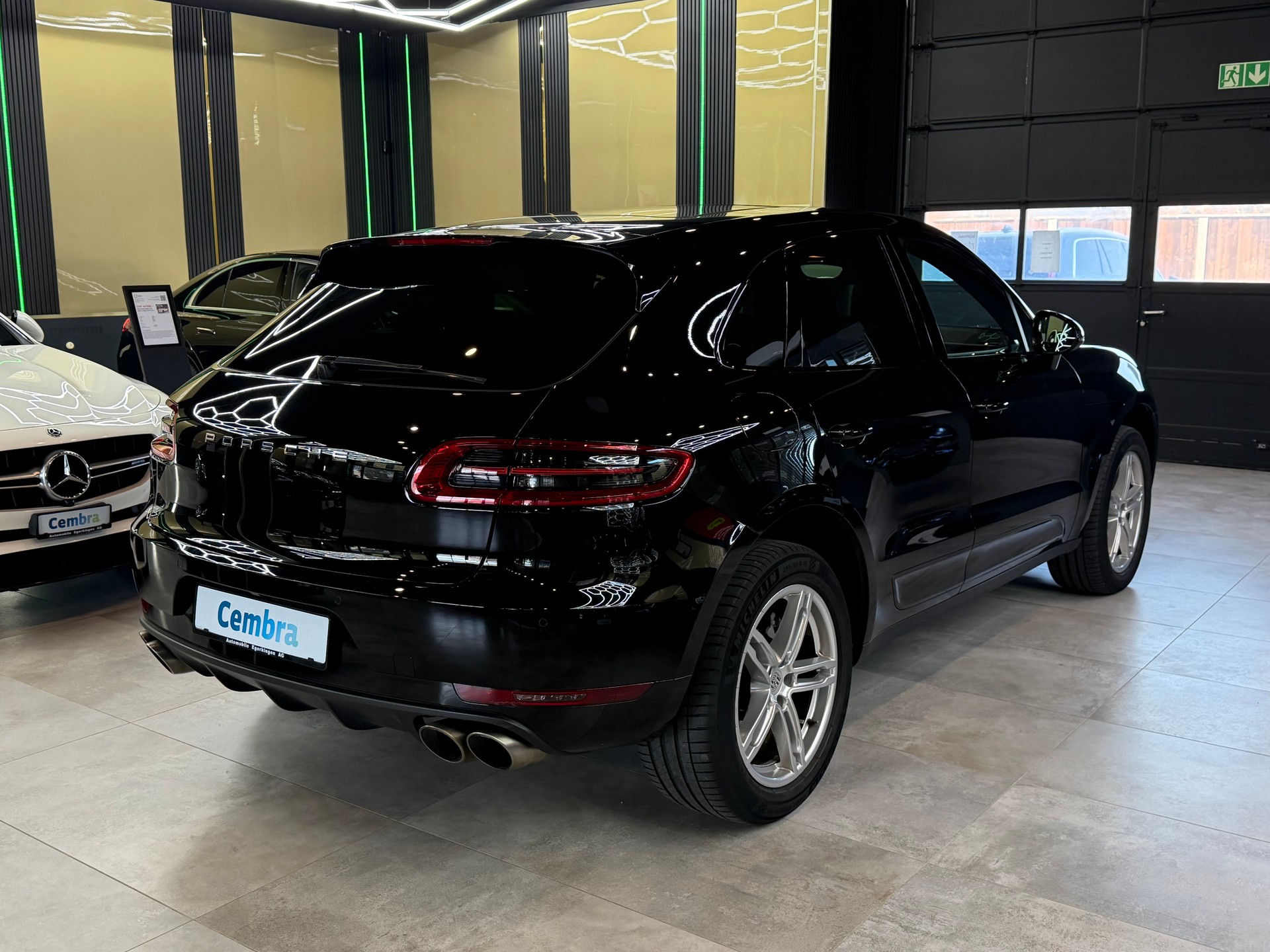 PORSCHE Macan S PDK-image-3