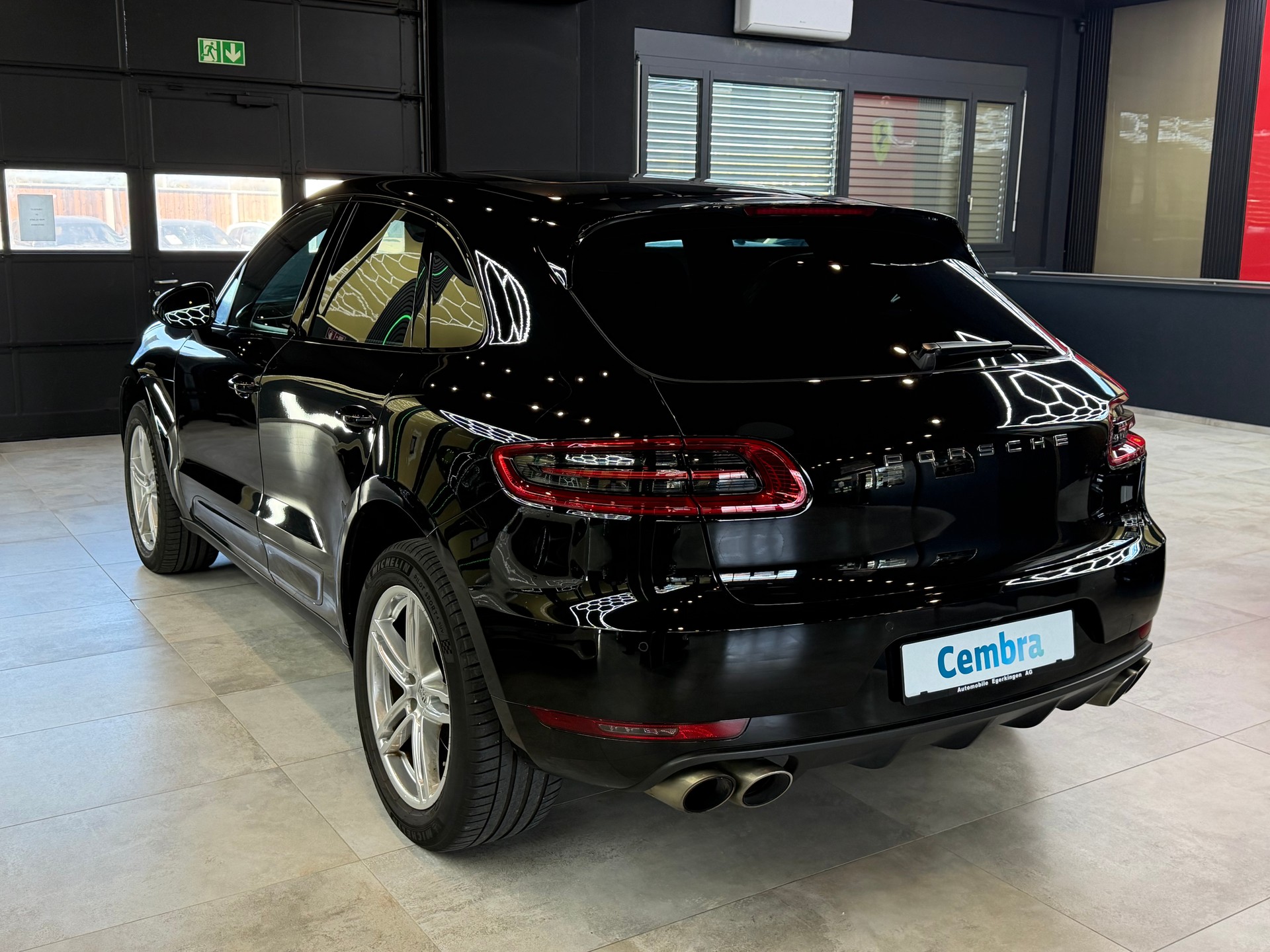 PORSCHE Macan S PDK-image-5