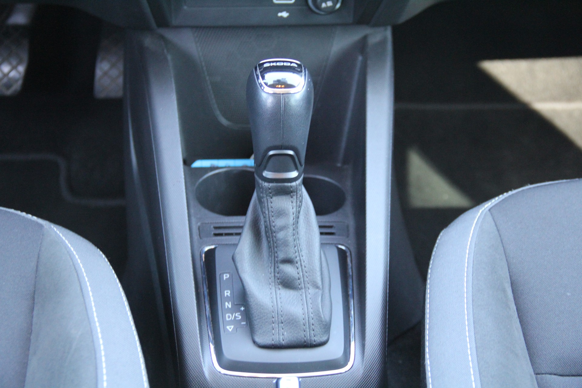 SKODA Fabia 1.0 TSI Style DSG-image-8
