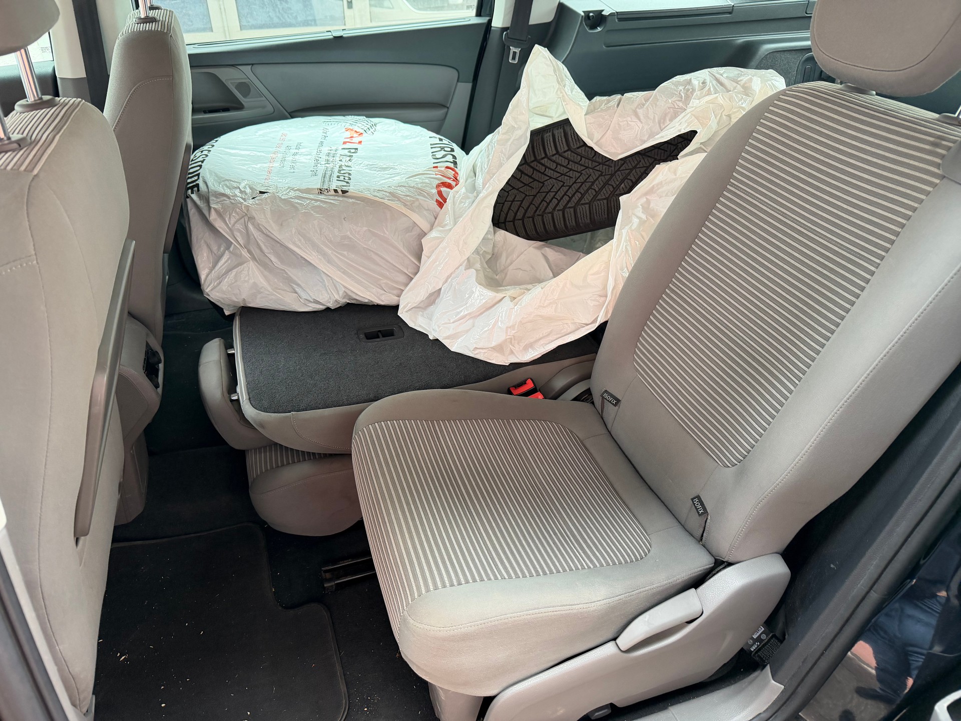 SEAT ALHAMBRA-image-12