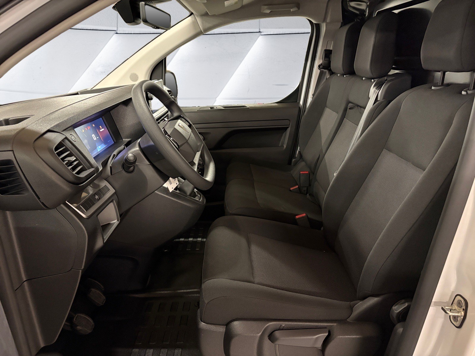 PEUGEOT Expert 1.5 BlueHDi 120 S&S Standard-image-11