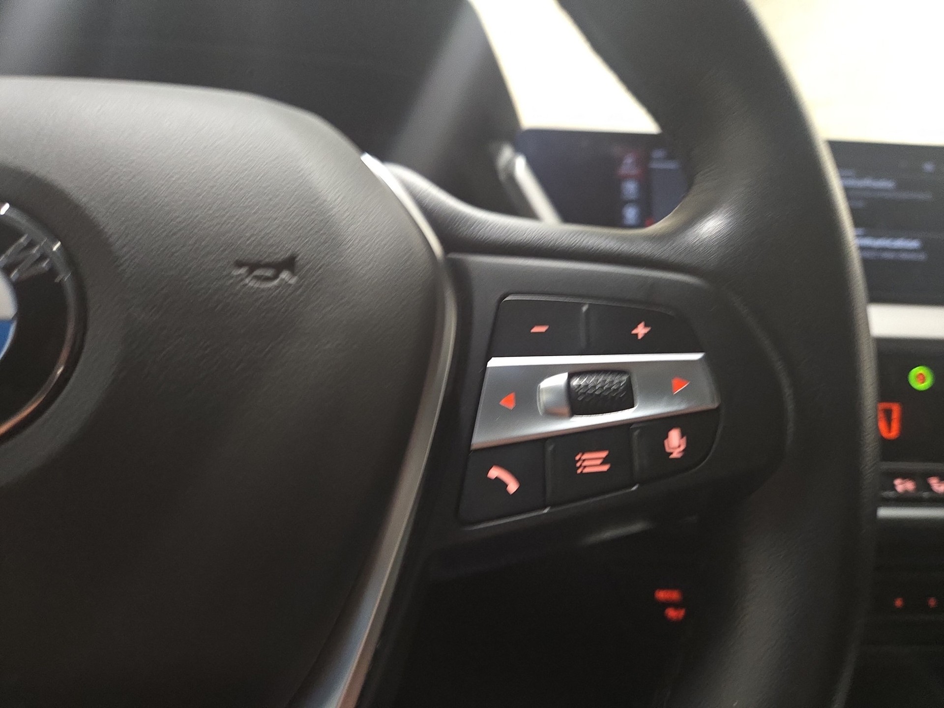 BMW 118i Sport Line Steptronic-image-14