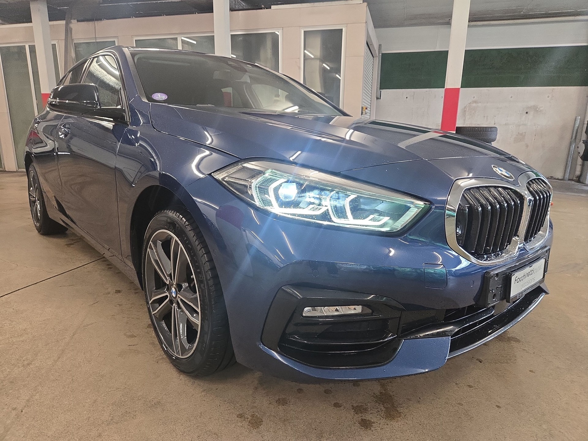 BMW 118i Sport Line Steptronic-image-17