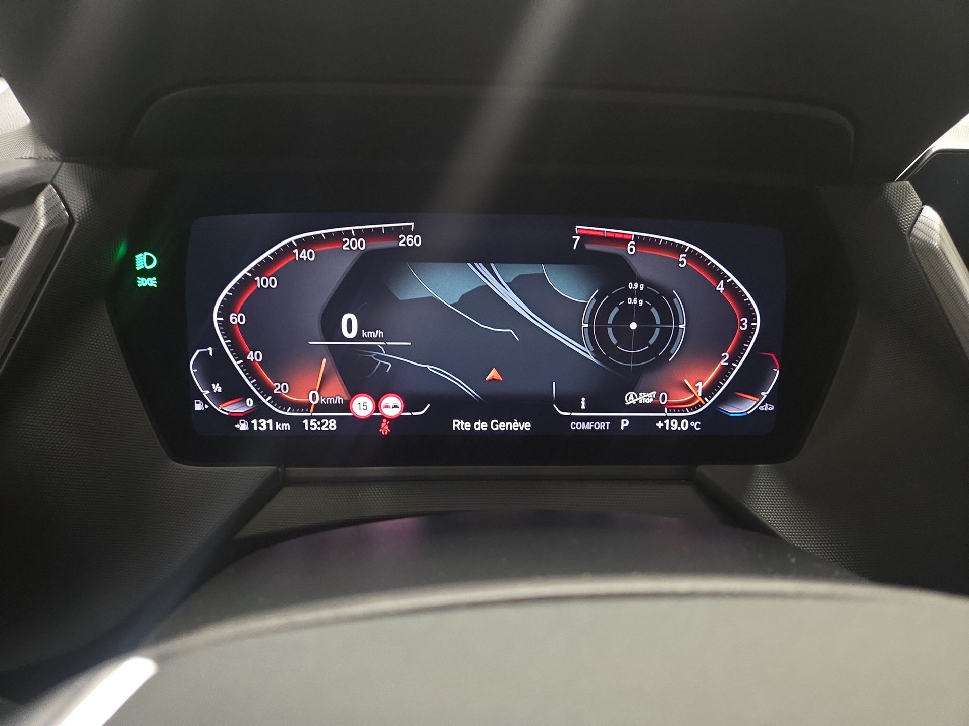 BMW 118i Sport Line Steptronic-image-11