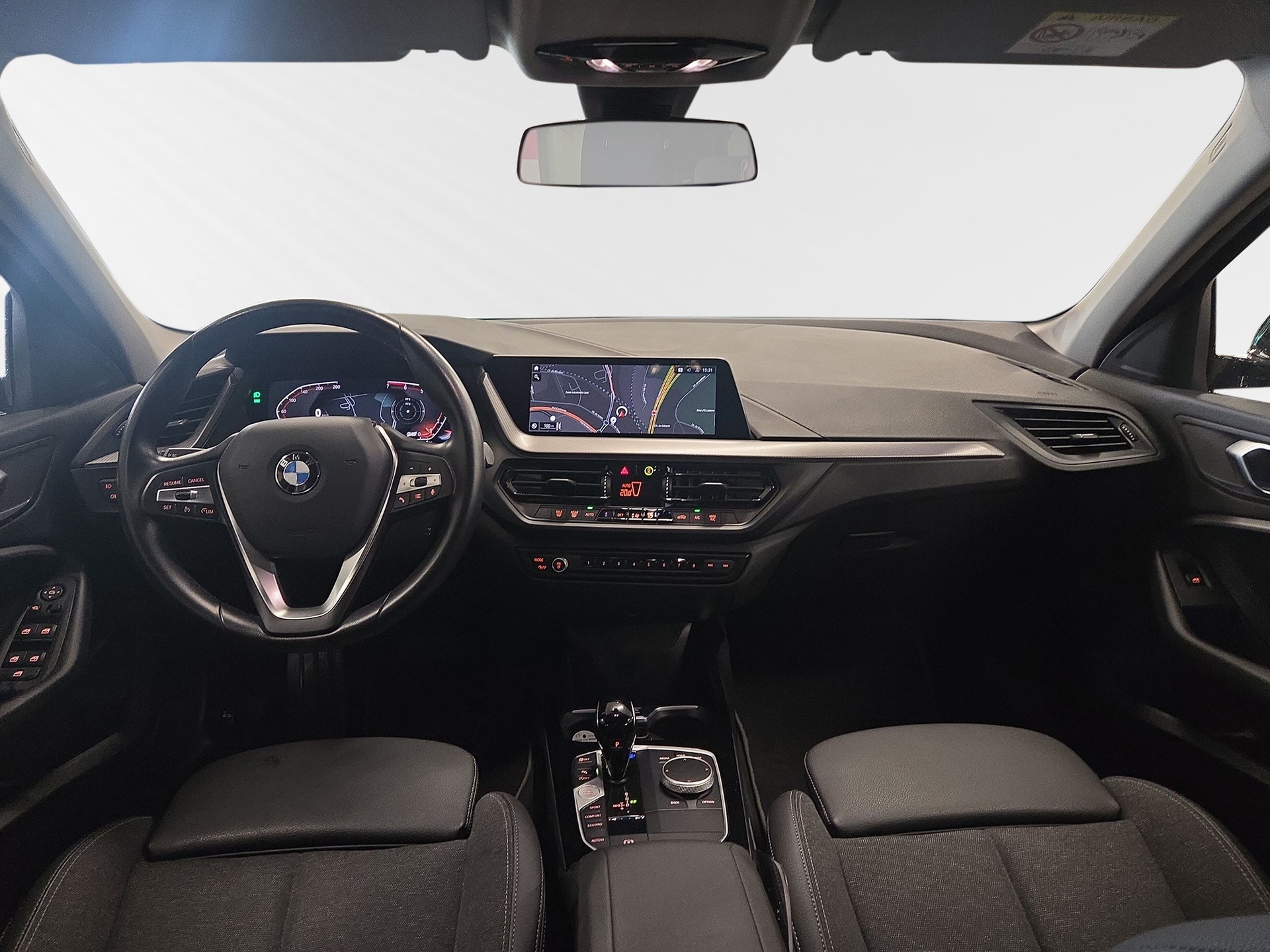 BMW 118i Sport Line Steptronic-image-5