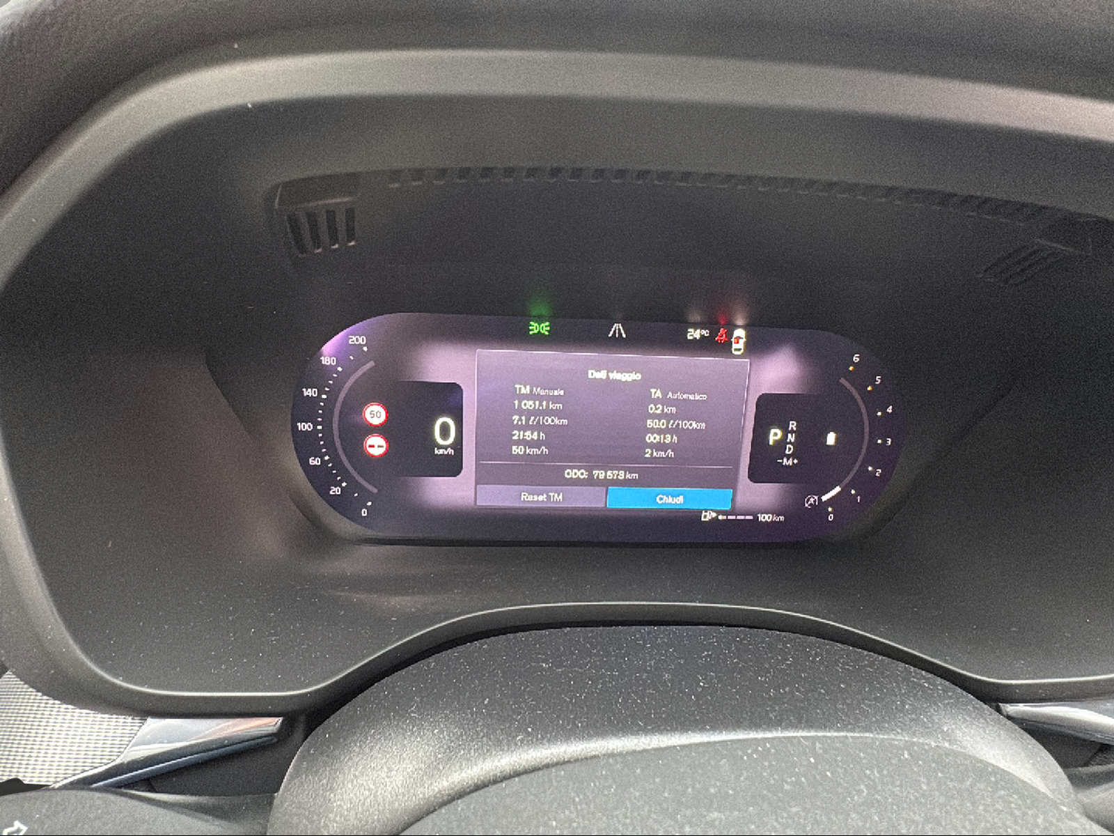 VOLVO XC60 B4 Diesel Mild Hybrid AWD Plus Dark Geartronic-image-11