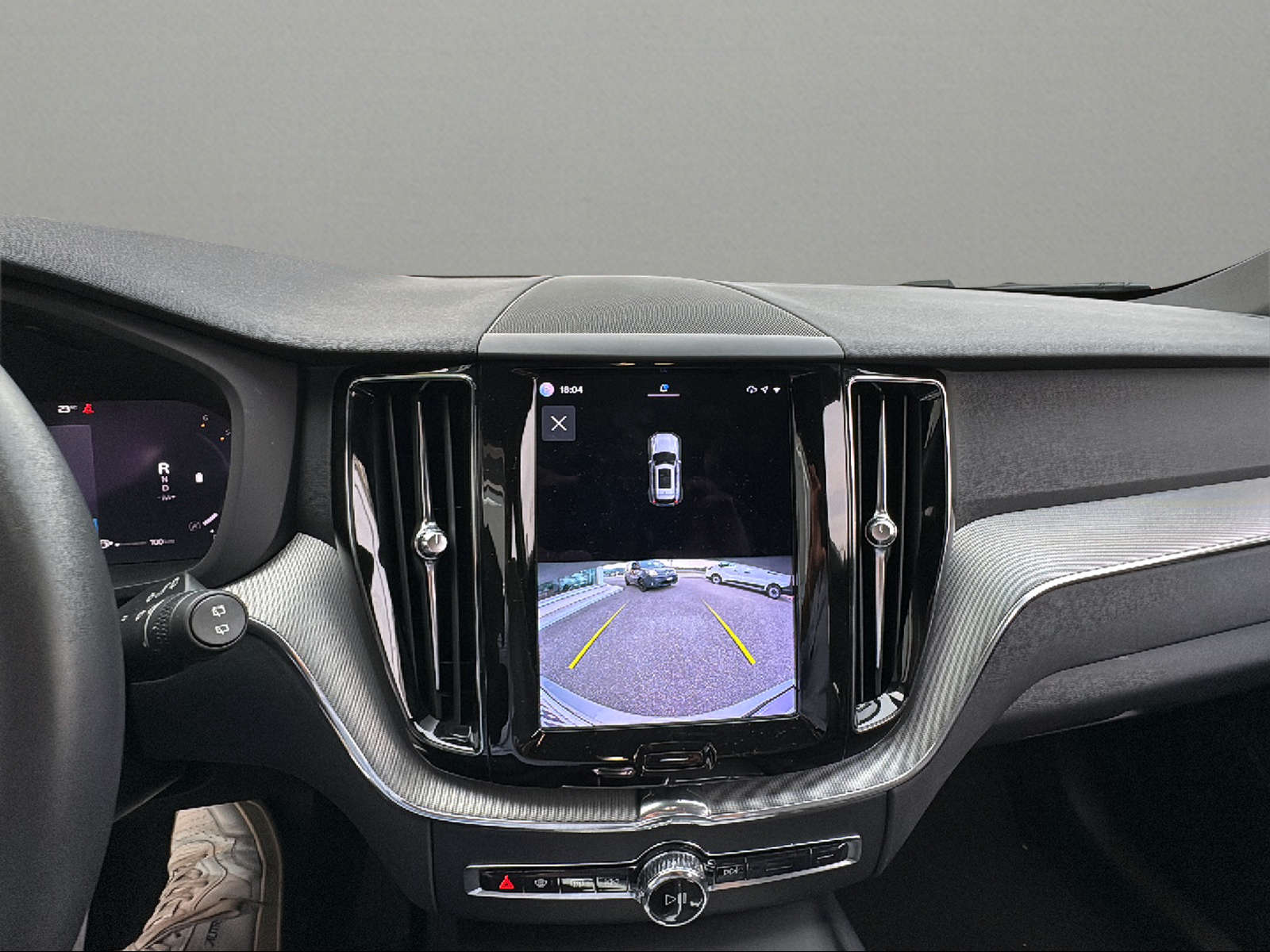 VOLVO XC60 B4 Diesel Mild Hybrid AWD Plus Dark Geartronic-image-4
