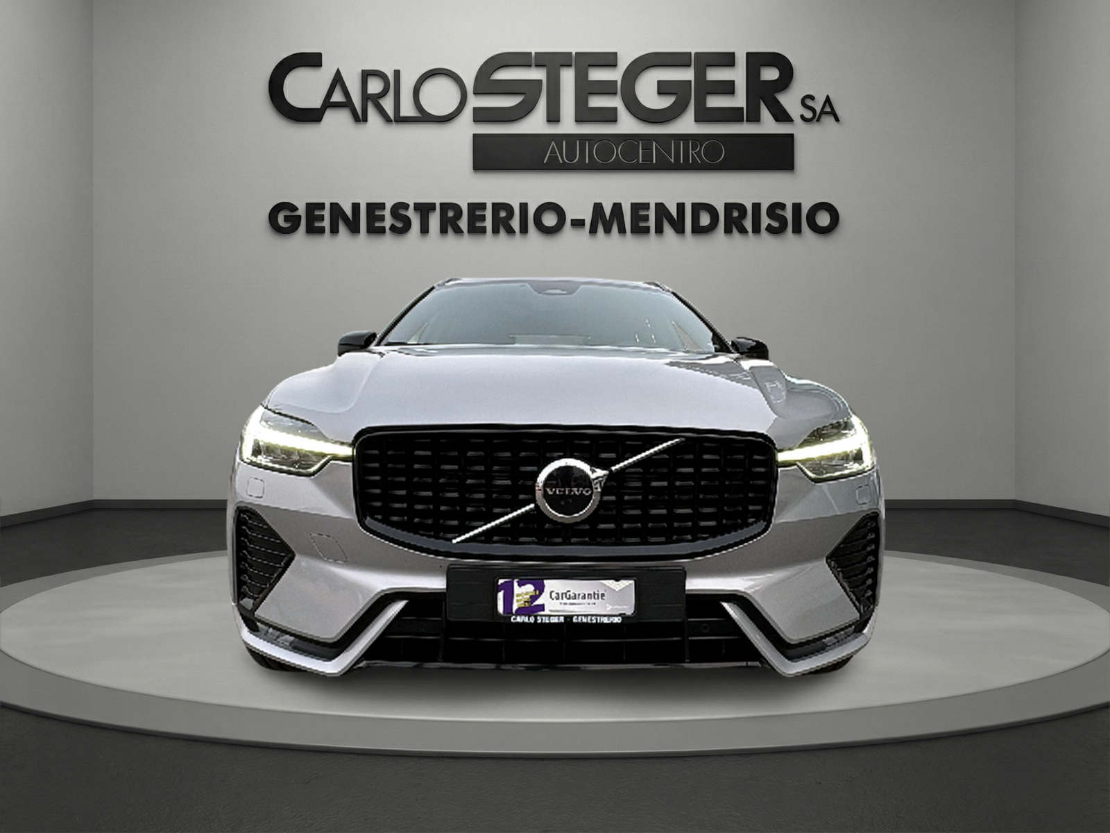 VOLVO XC60 B4 Diesel Mild Hybrid AWD Plus Dark Geartronic-image-2