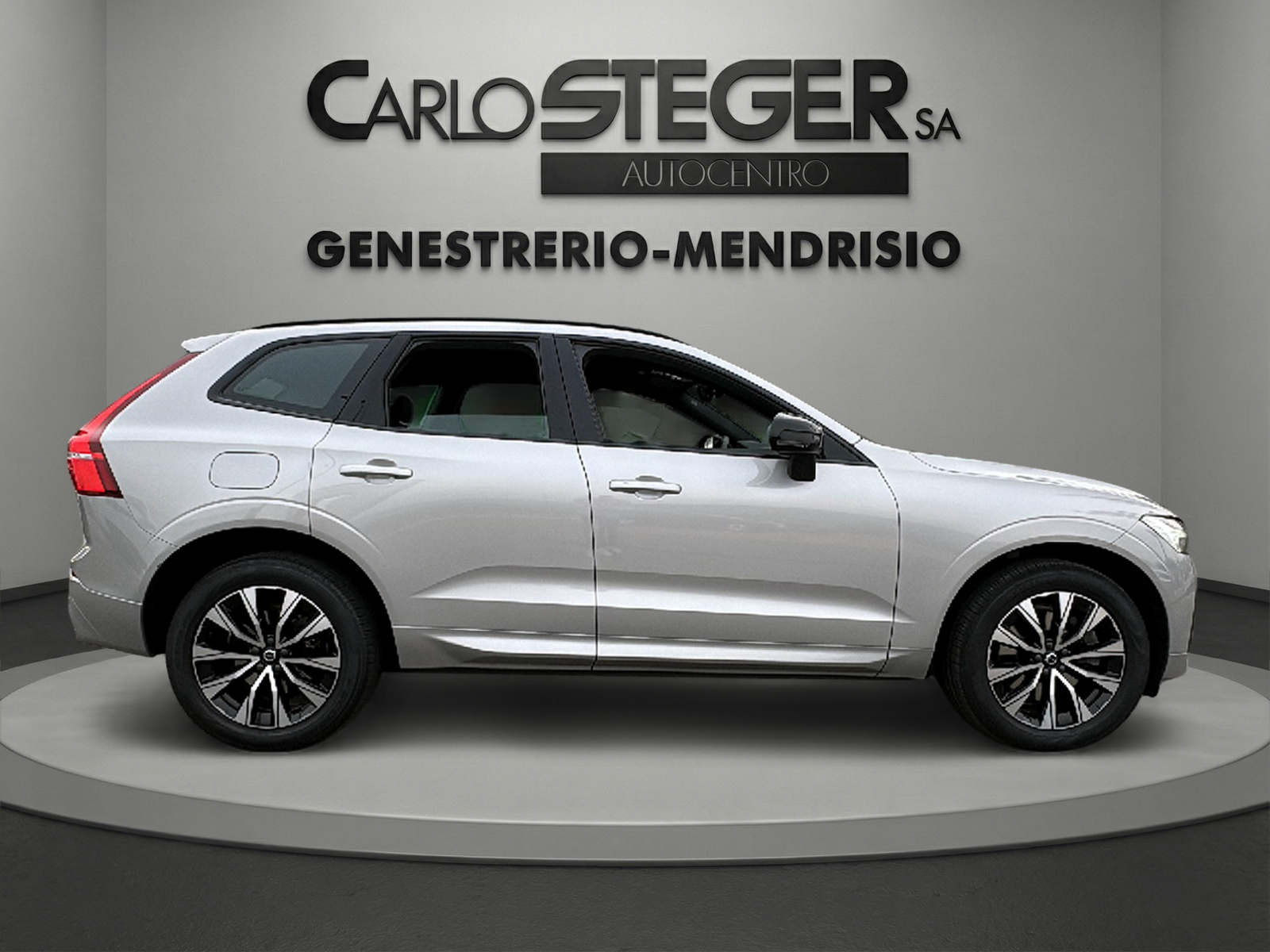VOLVO XC60 B4 Diesel Mild Hybrid AWD Plus Dark Geartronic-image-14