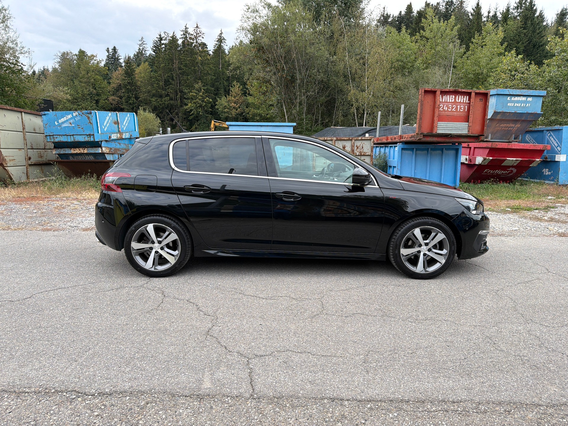 PEUGEOT 308 1.2 Pure Tech GT Line-image-5
