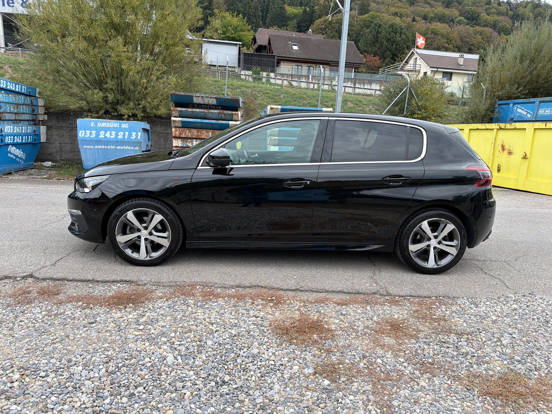 PEUGEOT 308 1.2 Pure Tech GT Line-image-1