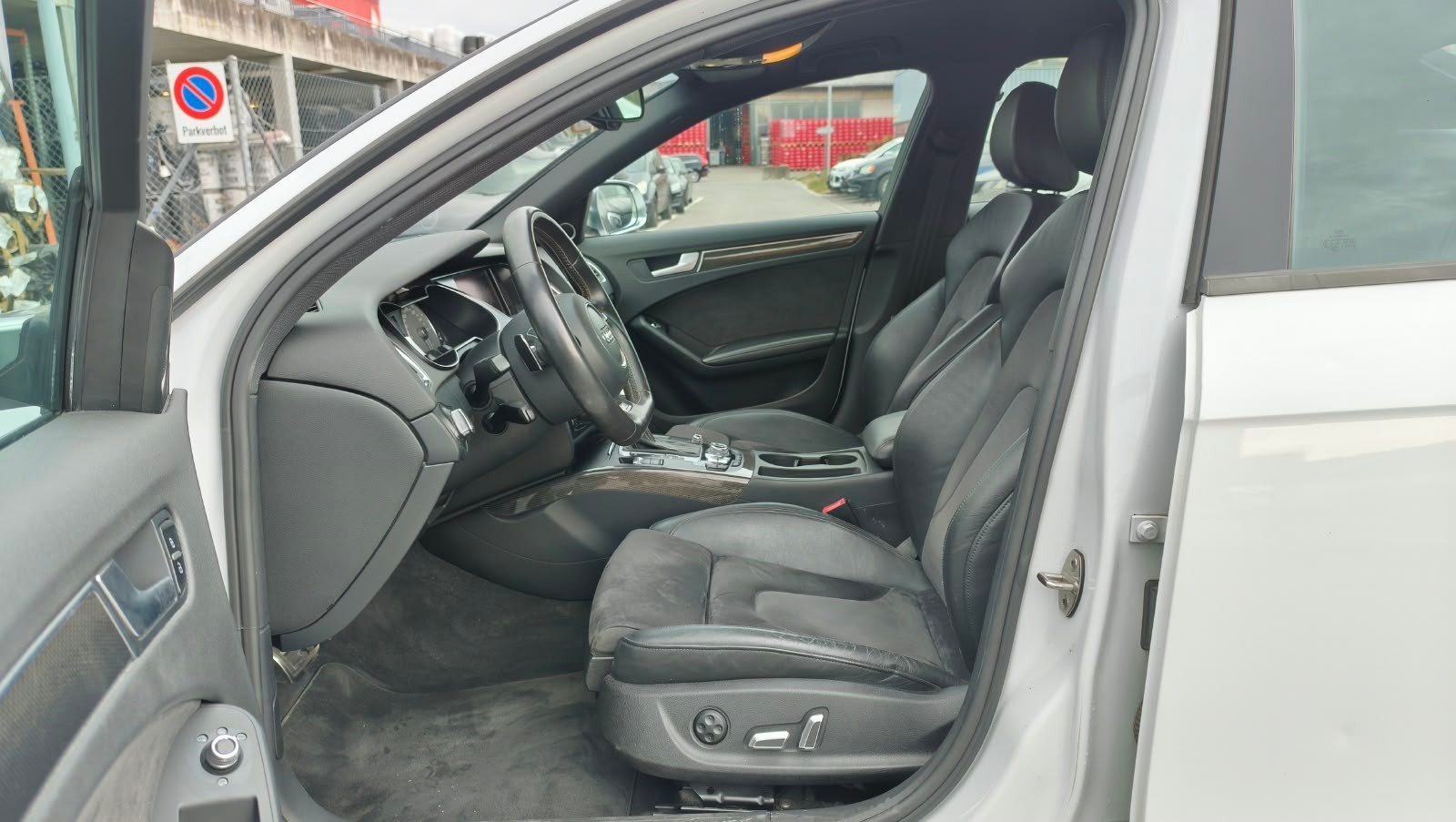 AUDI S4 Limousine 3.0 TFSI quattro S-tronic-image-9