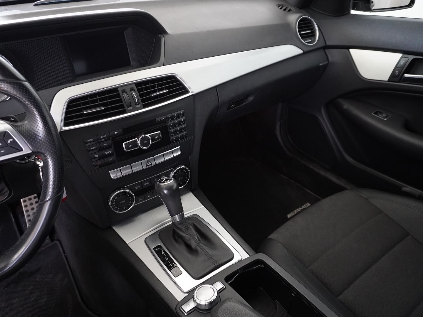 MERCEDES-BENZ C 180 AMG Sport Paket Coupé 7G-Tronic-image-7