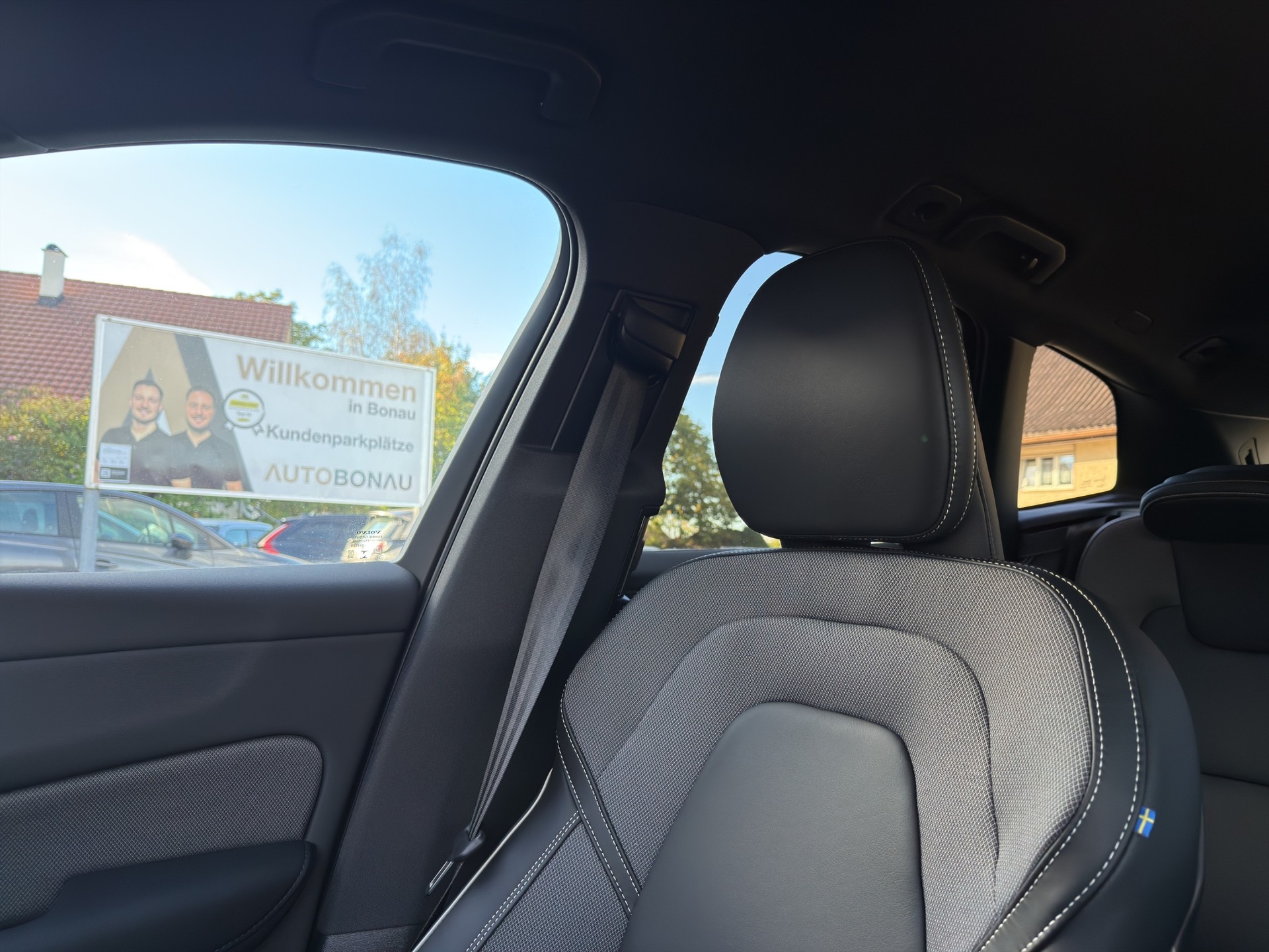 VOLVO XC60 2.0 T8 TE Black Edition eAWD-image-46