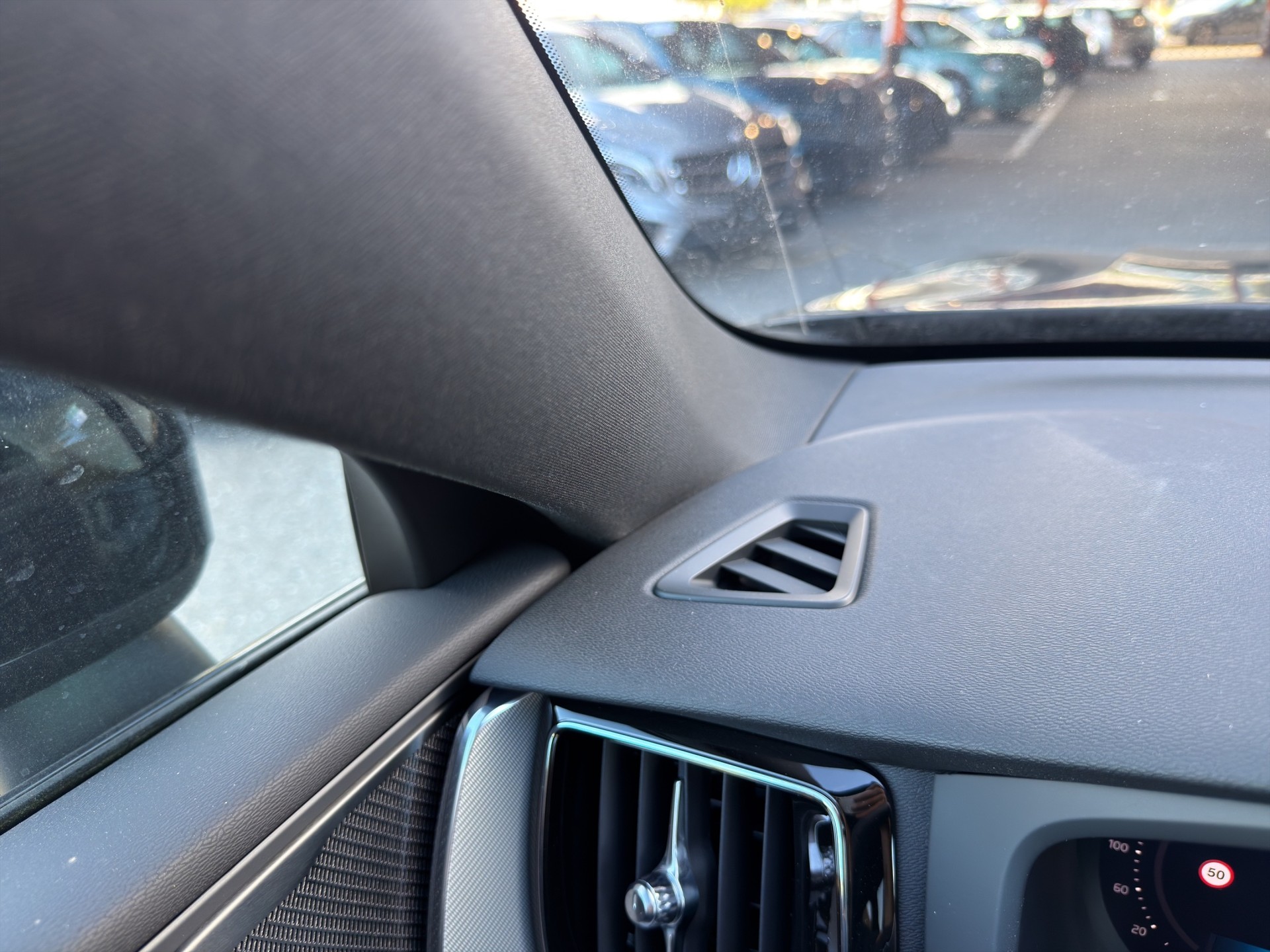 VOLVO XC60 2.0 T8 TE Black Edition eAWD-image-42