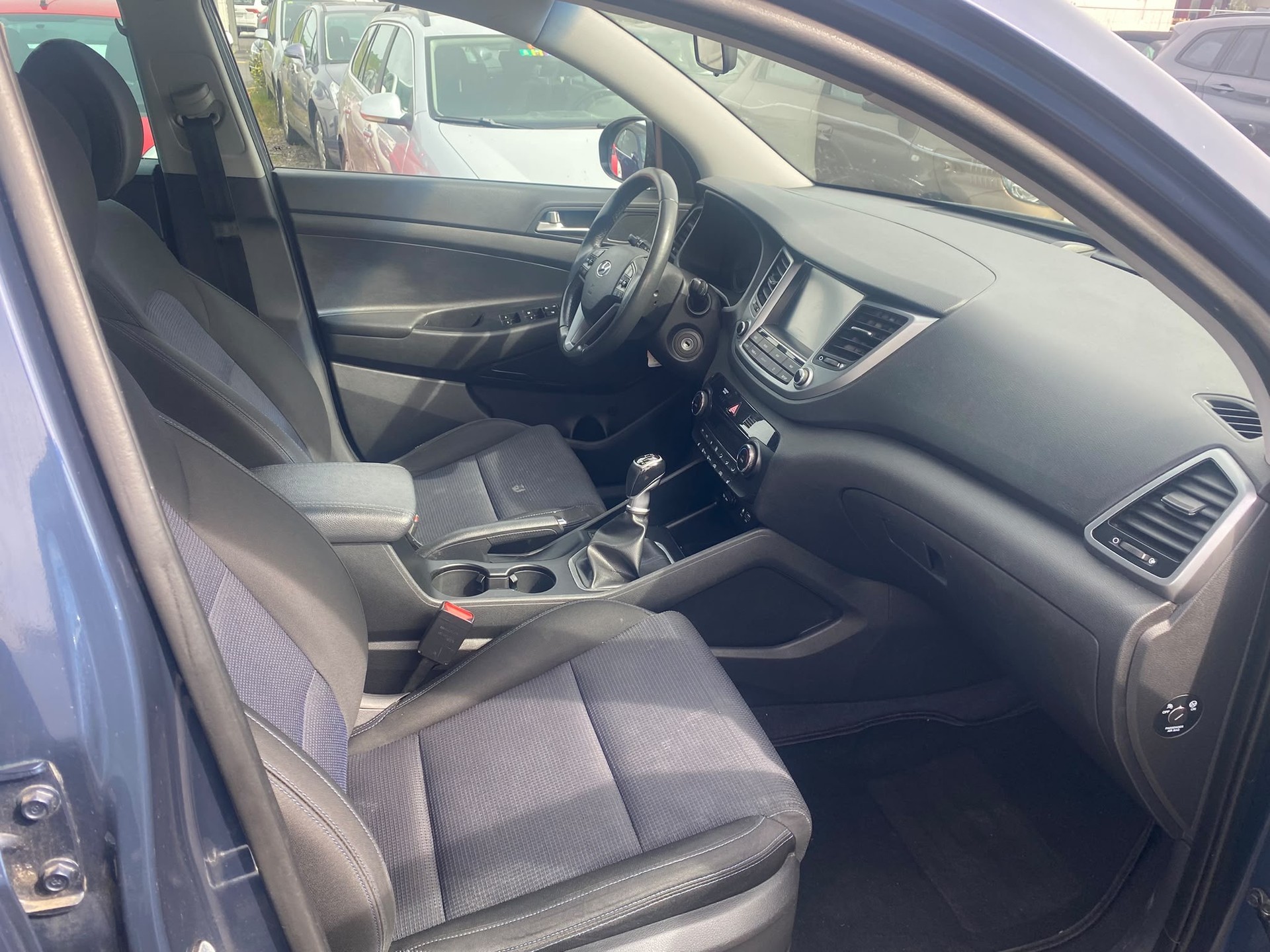 HYUNDAI TUCSON-image-8