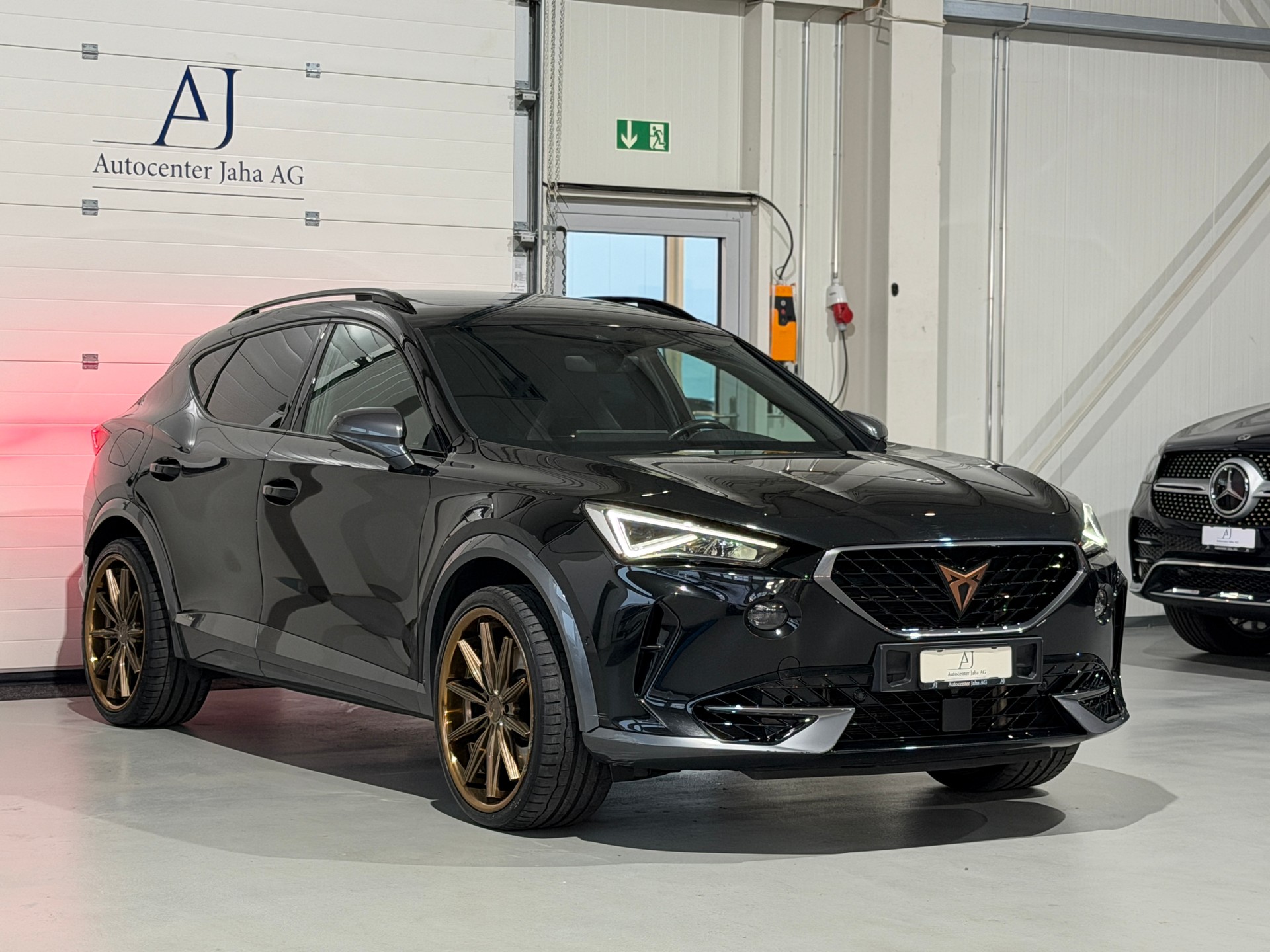 CUPRA Formentor 2.0TSI VZ 4Drive DSG / AHK 1.8T / Concaver 20''-image-4