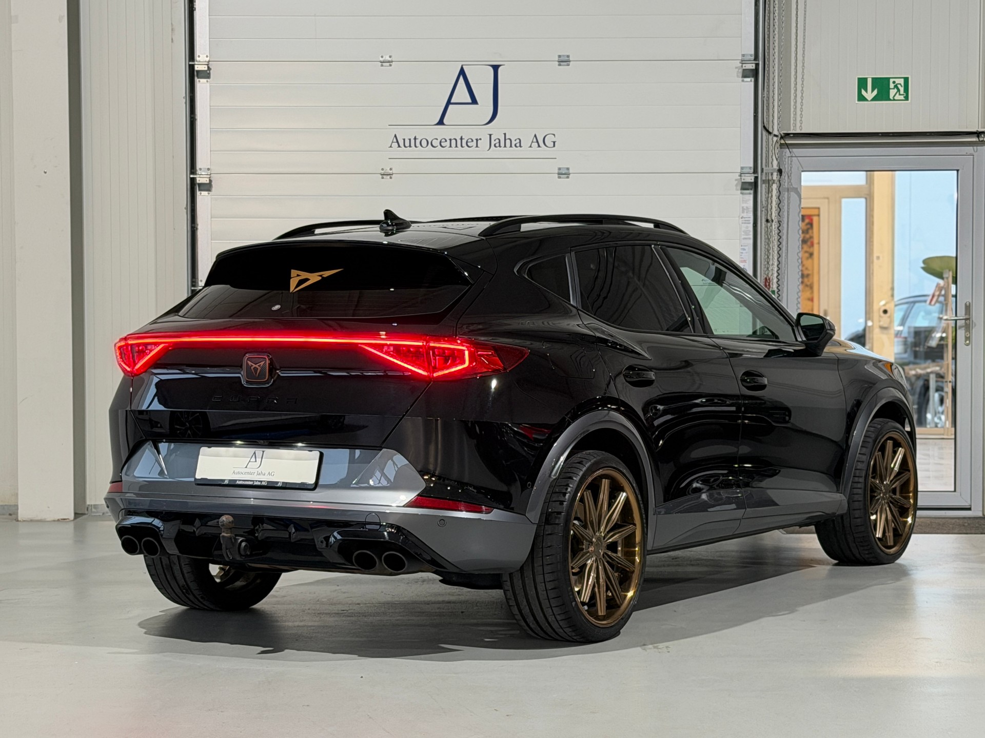 CUPRA Formentor 2.0TSI VZ 4Drive DSG / AHK 1.8T / Concaver 20''-image-5