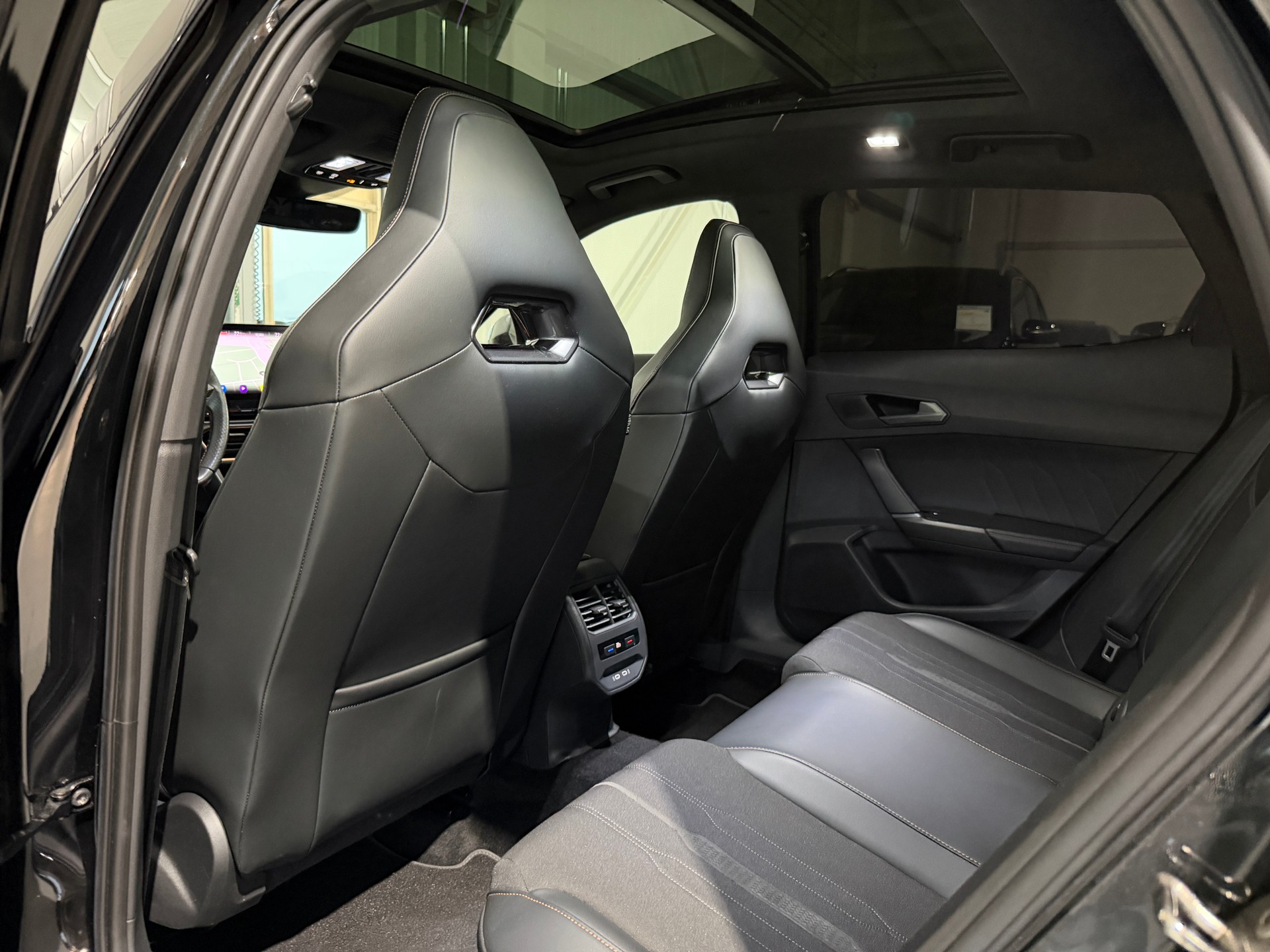 CUPRA Formentor 2.0TSI VZ 4Drive DSG / AHK 1.8T / Concaver 20''-image-12