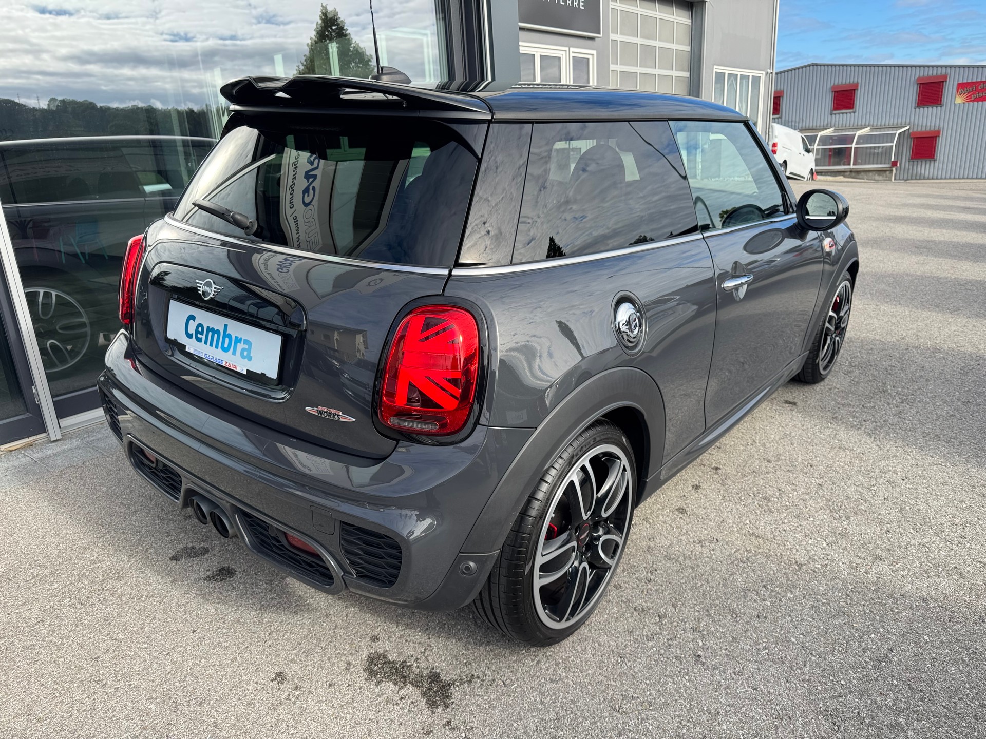 MINI Cooper John Cooper Works Steptronic-image-8