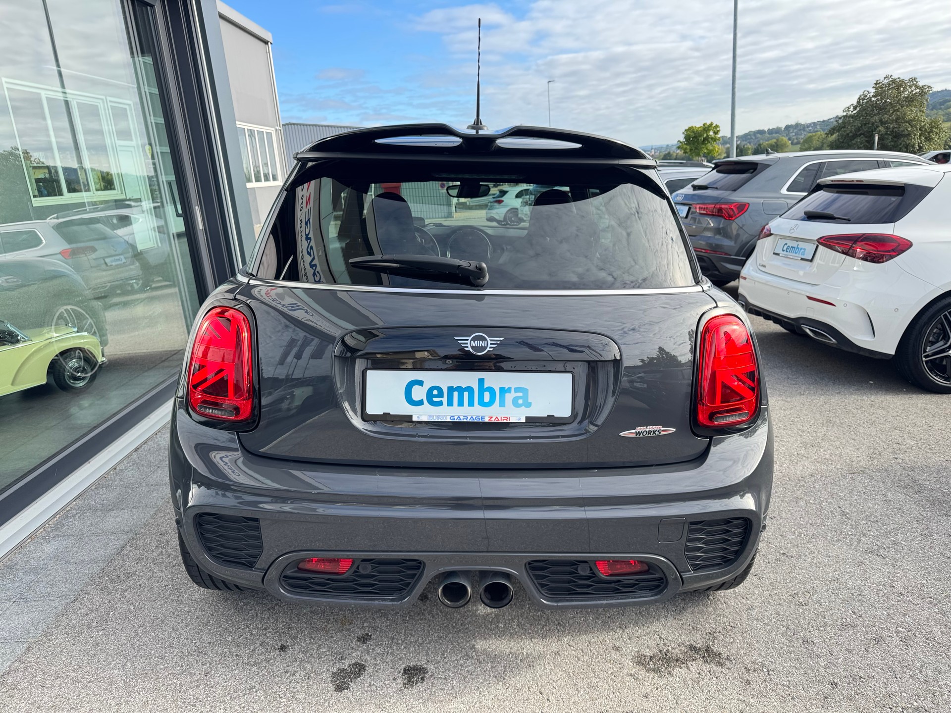 MINI Cooper John Cooper Works Steptronic-image-10