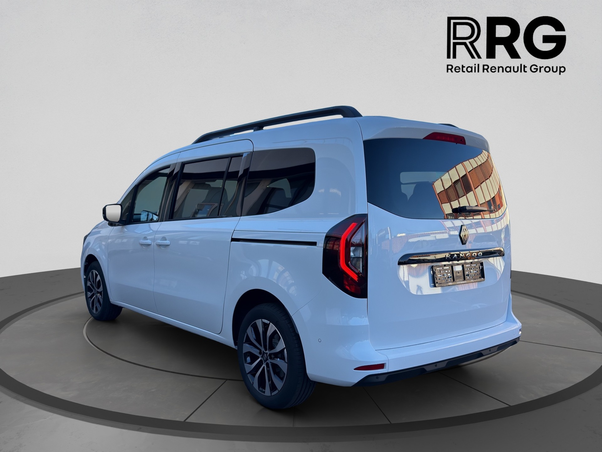 RENAULT Grand Kangoo 1.3 TCe 130 PF Techno EDC-image-4