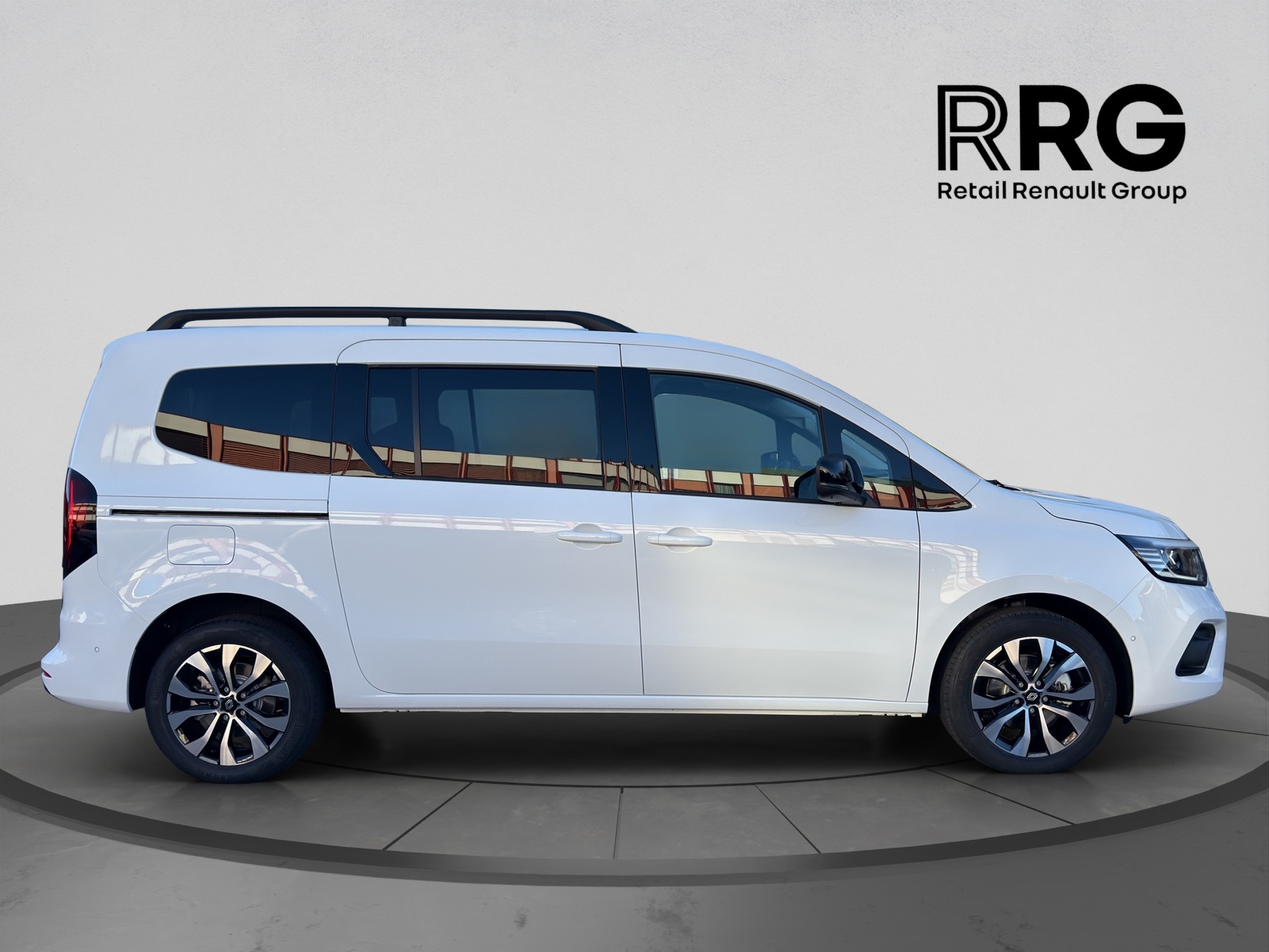 RENAULT Grand Kangoo 1.3 TCe 130 PF Techno EDC-image-1