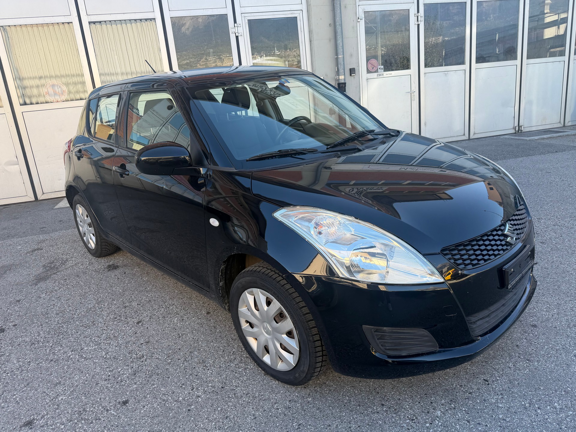 SUZUKI Swift 1.2i 16V GL 4x4-image-1
