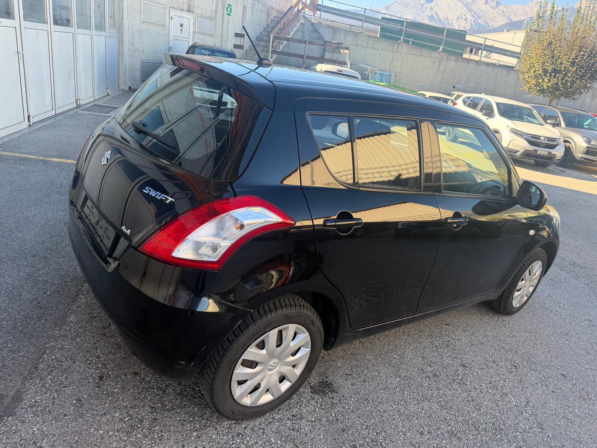 SUZUKI Swift 1.2i 16V GL 4x4-image-4