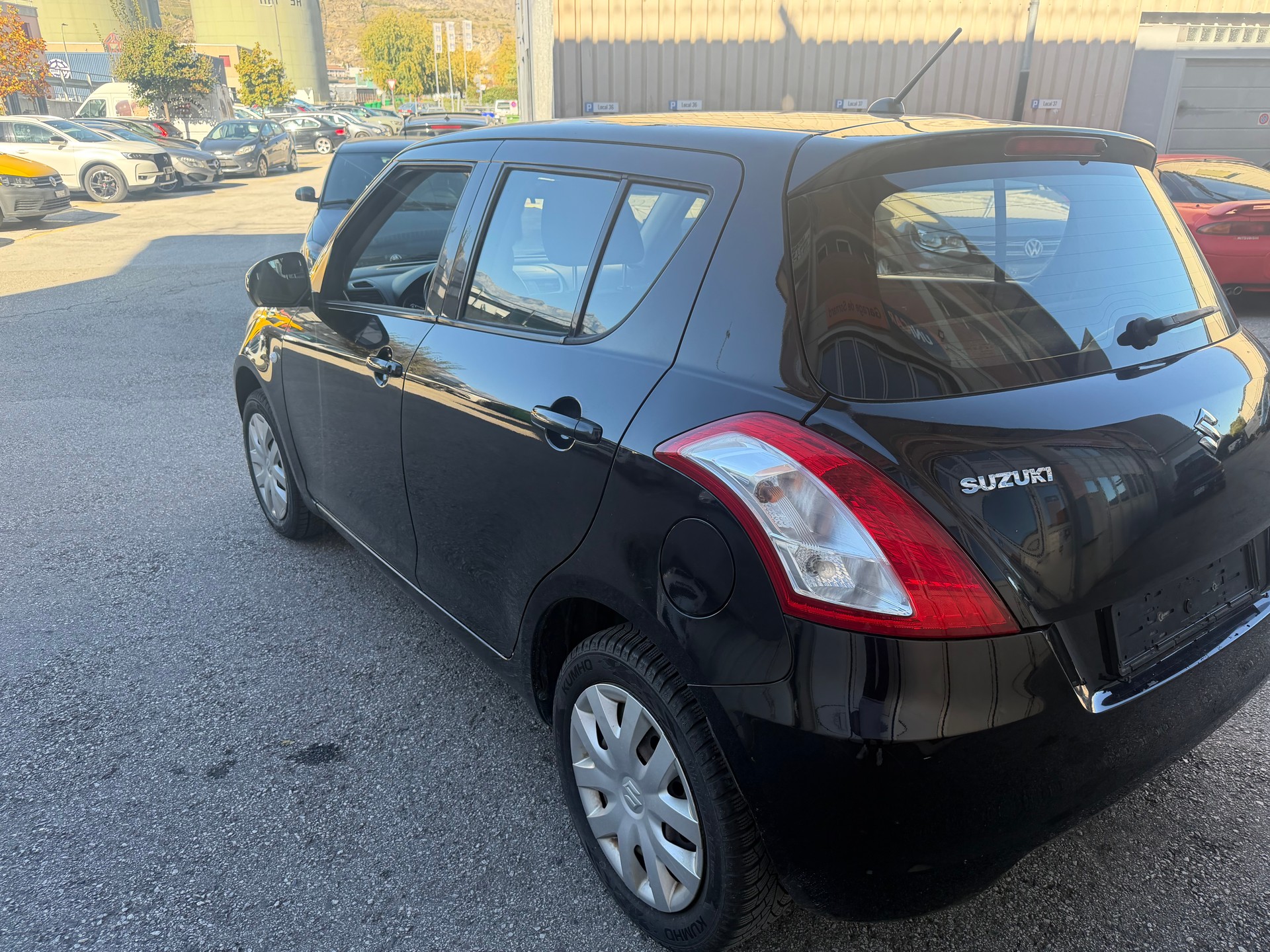 SUZUKI Swift 1.2i 16V GL 4x4-image-3