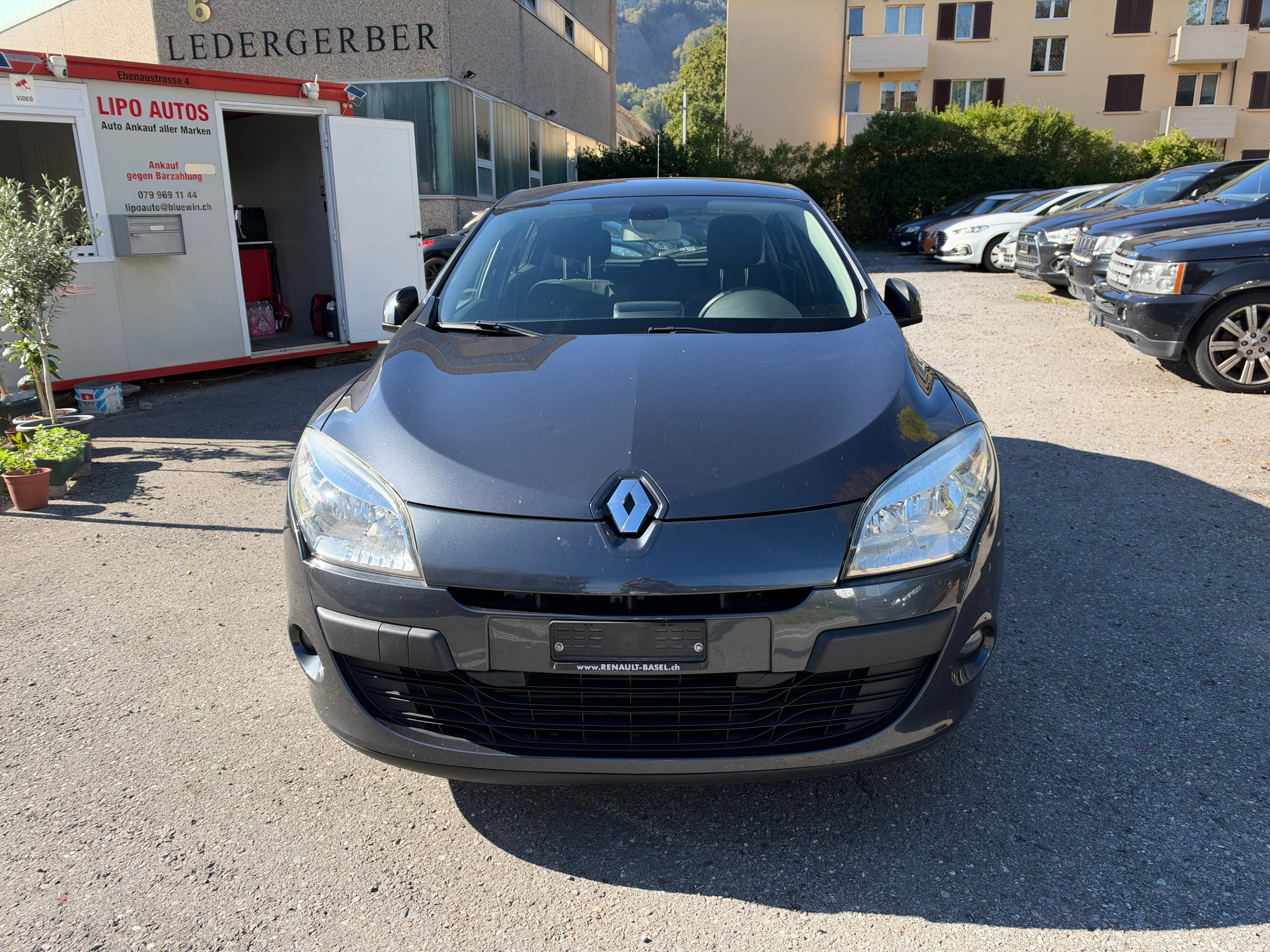 Car photo