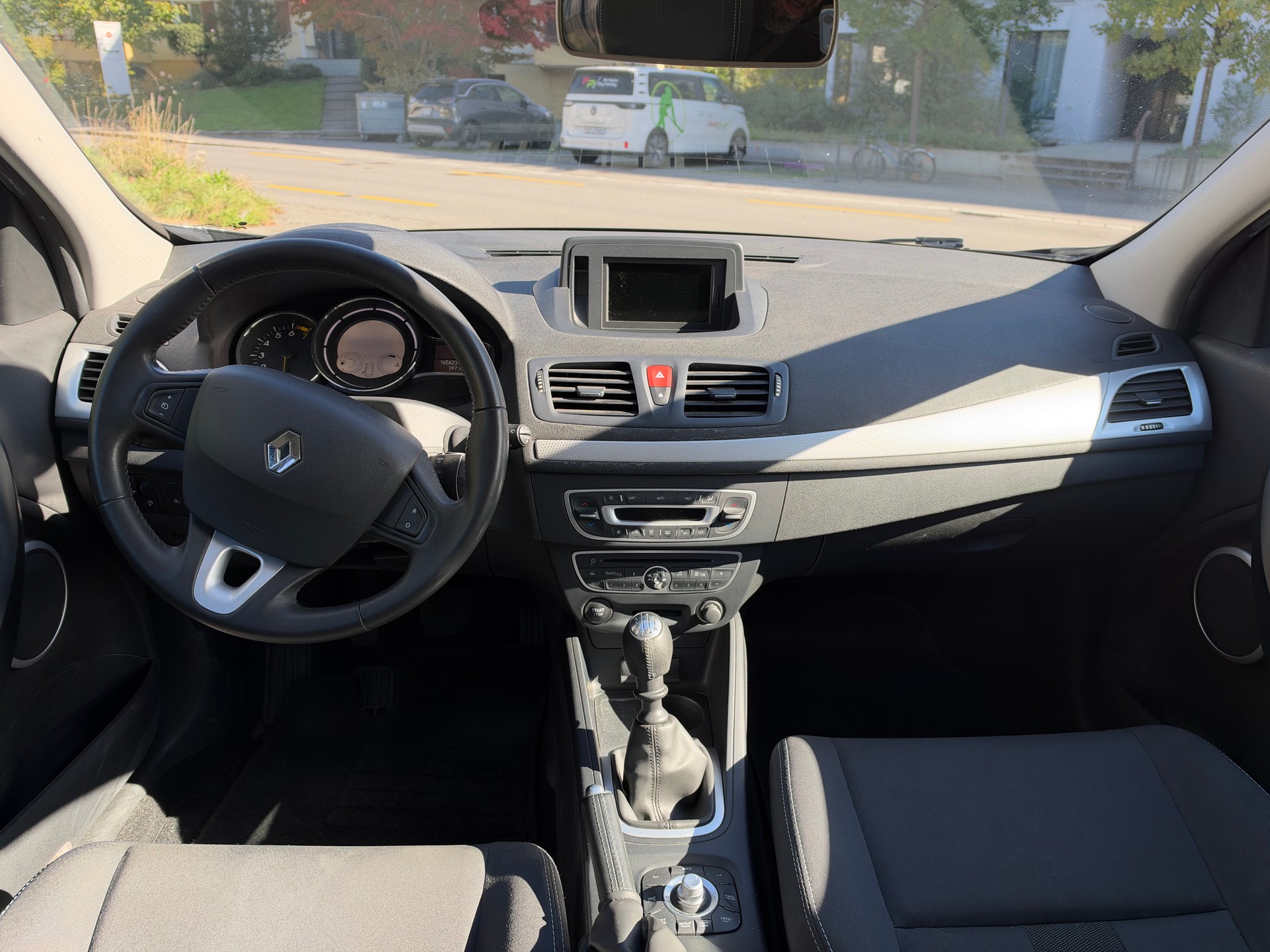RENAULT Mégane 1.4 16V Turbo Privilège-image-7