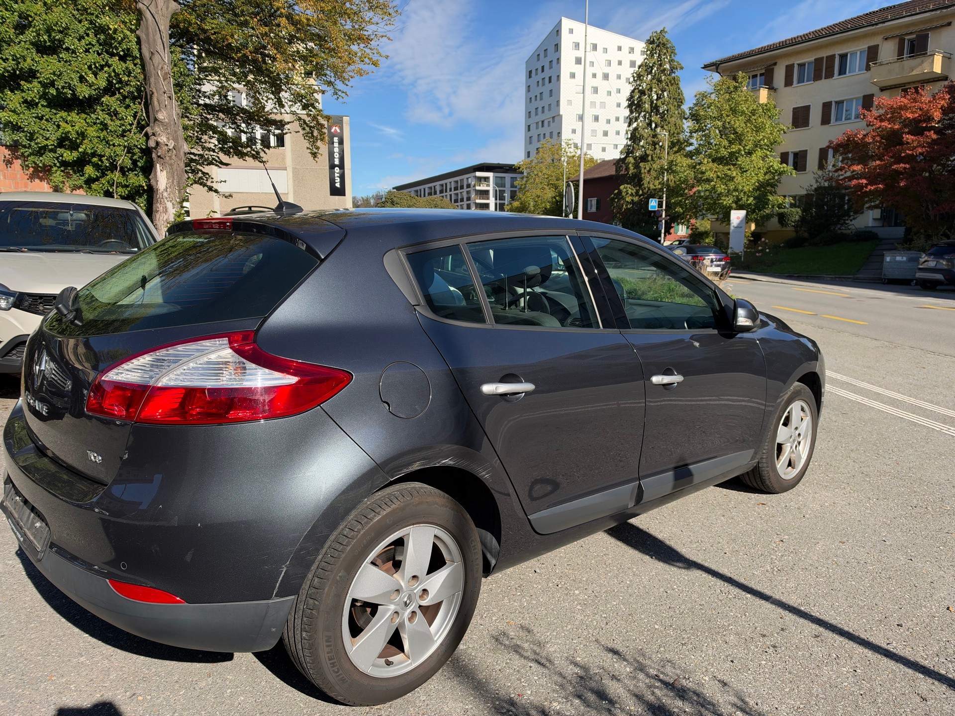 RENAULT Mégane 1.4 16V Turbo Privilège-image-4