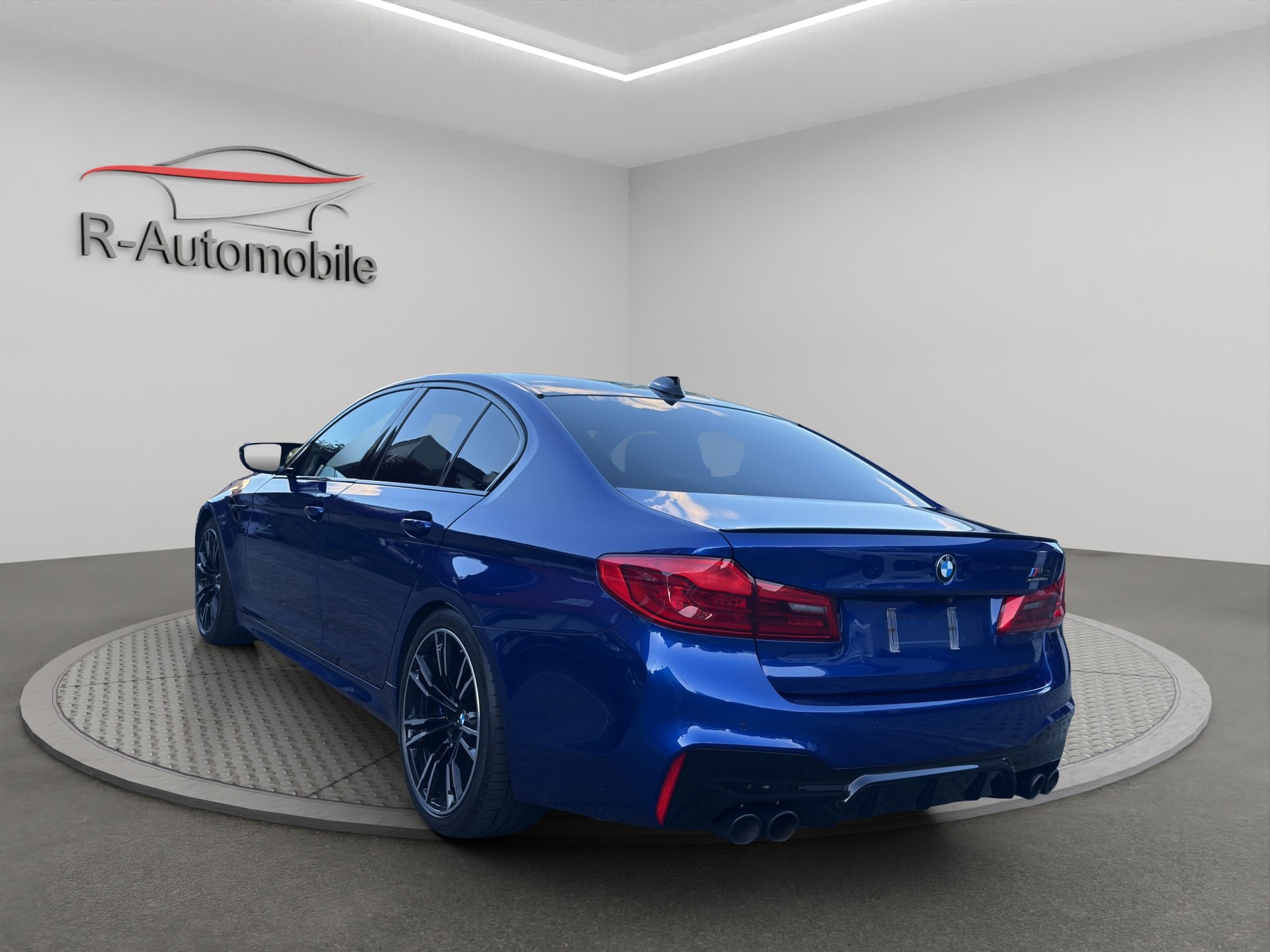 BMW M5 Competition-image-2