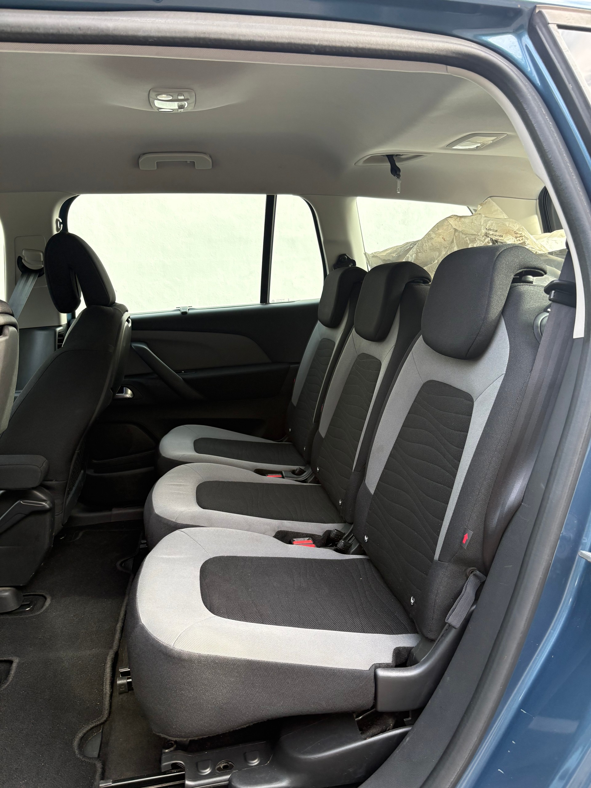 CITROEN Grand C4 Picasso 1.6i 16V Séduction-image-9