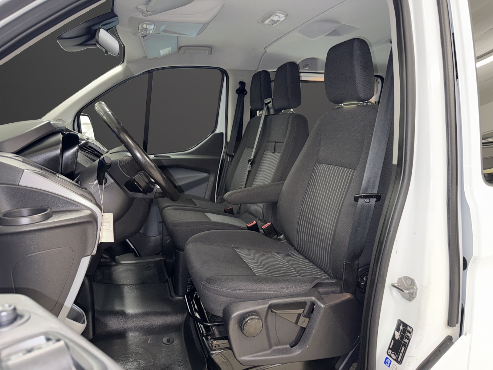 FORD Transit Custom 310 L1H1 Trend SelectShift A-image-6