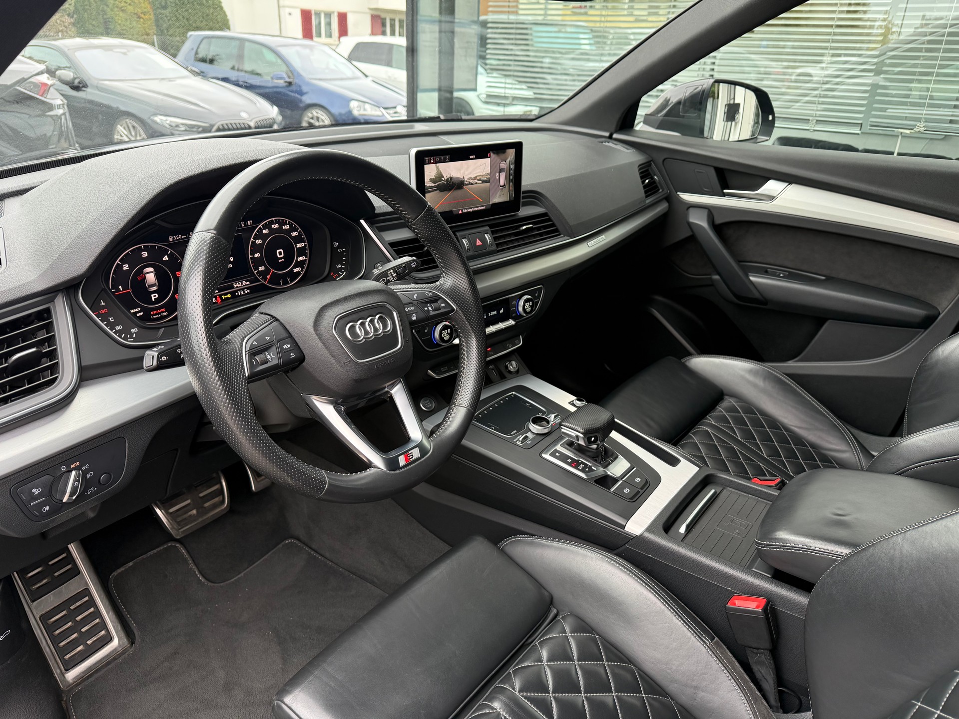 AUDI Q5 40 TDI sport quattro S-tronic-image-5